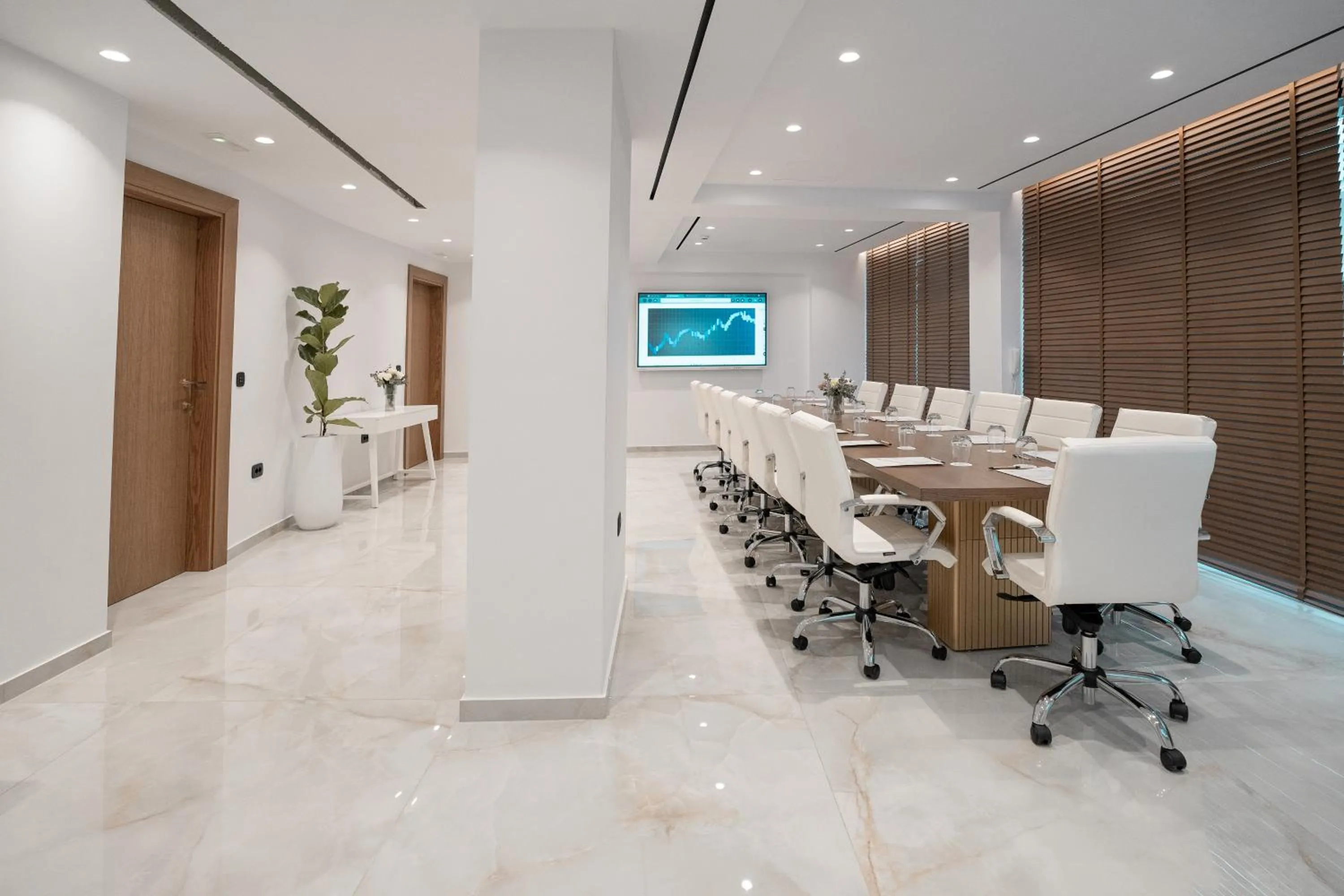 TV and multimedia in Ethereal White Resort Hotel & Spa - Adults Only