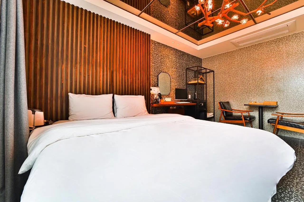 Bed in Hotel February Tongyeong Jukrim