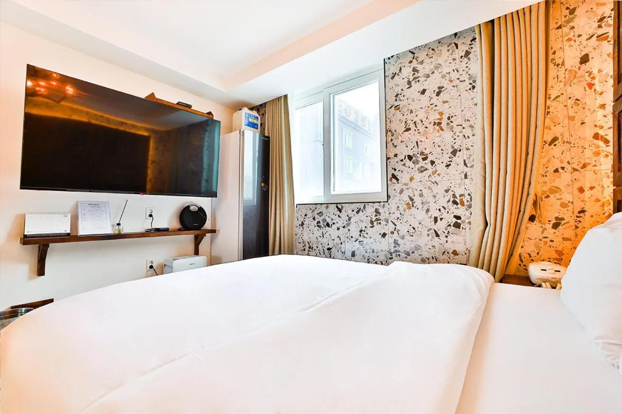 Bed in Hotel February Tongyeong Jukrim