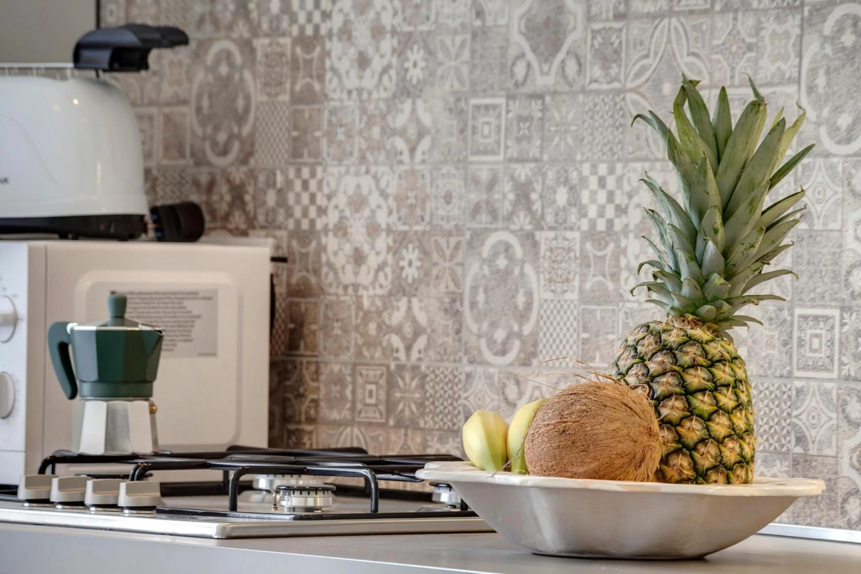 Kitchen or kitchenette in Magenta Apartment by Mamo Florence