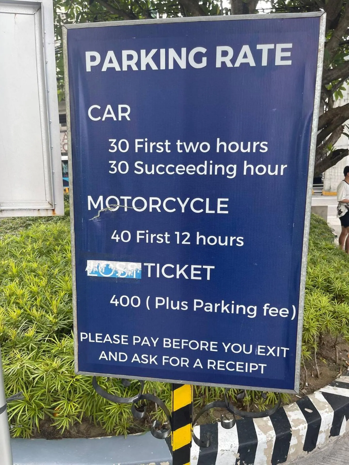 Parking in Penthouse studio at Fame Residence 41st Floor, ShangriLa-Megamall