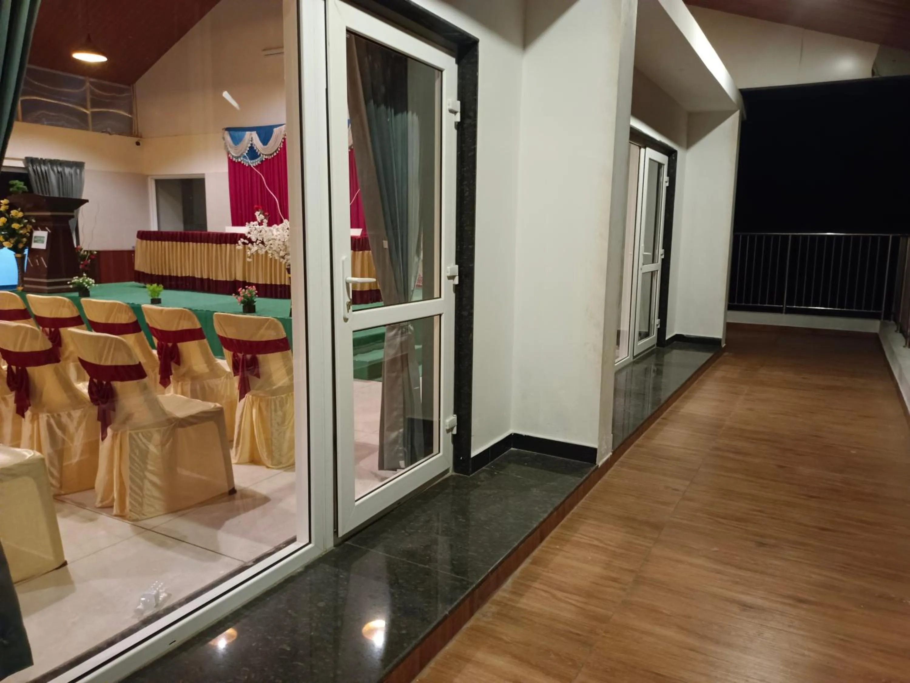 Balcony/Terrace in CLIFFVIEW RESORT