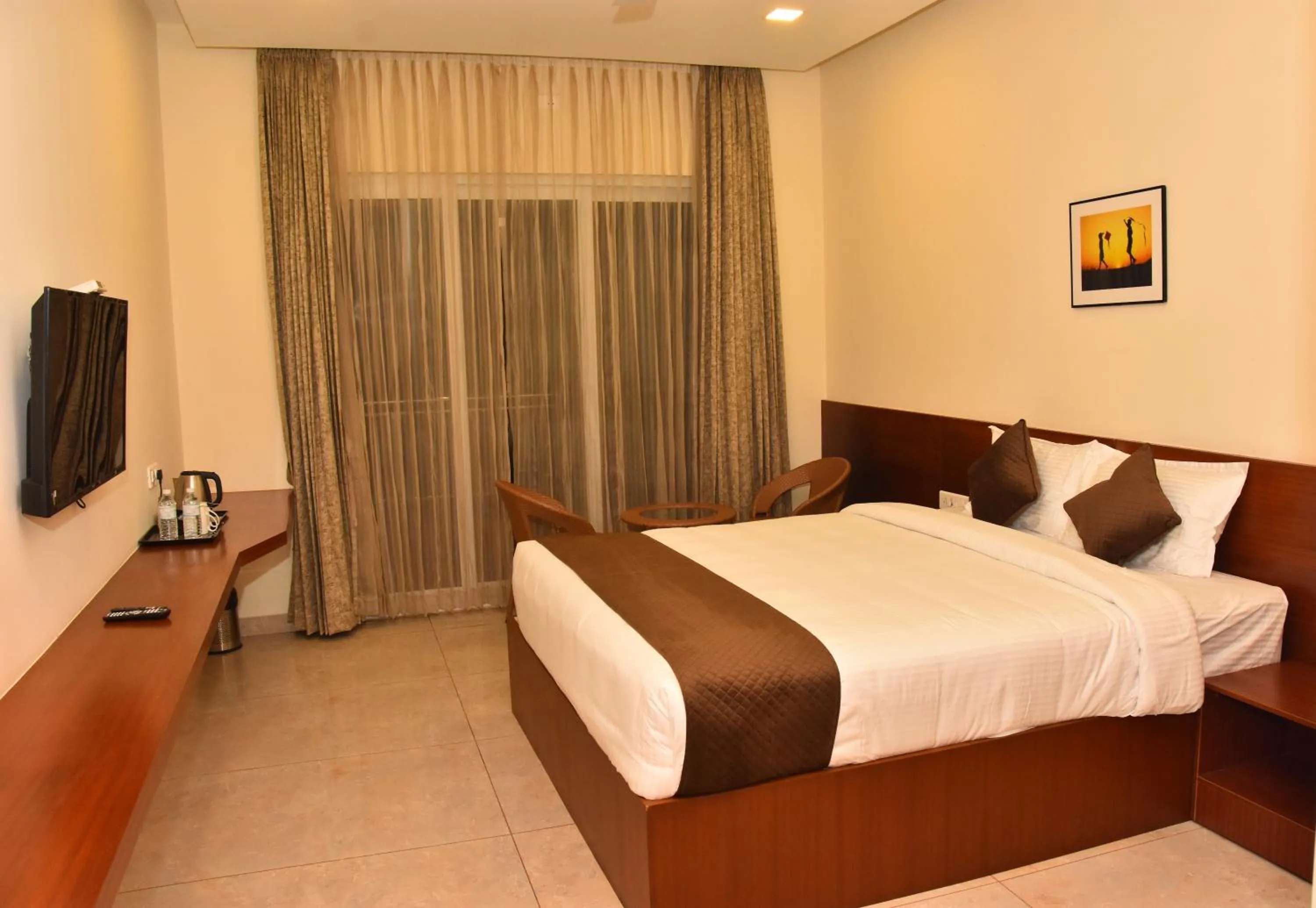 Bed in CLIFFVIEW RESORT