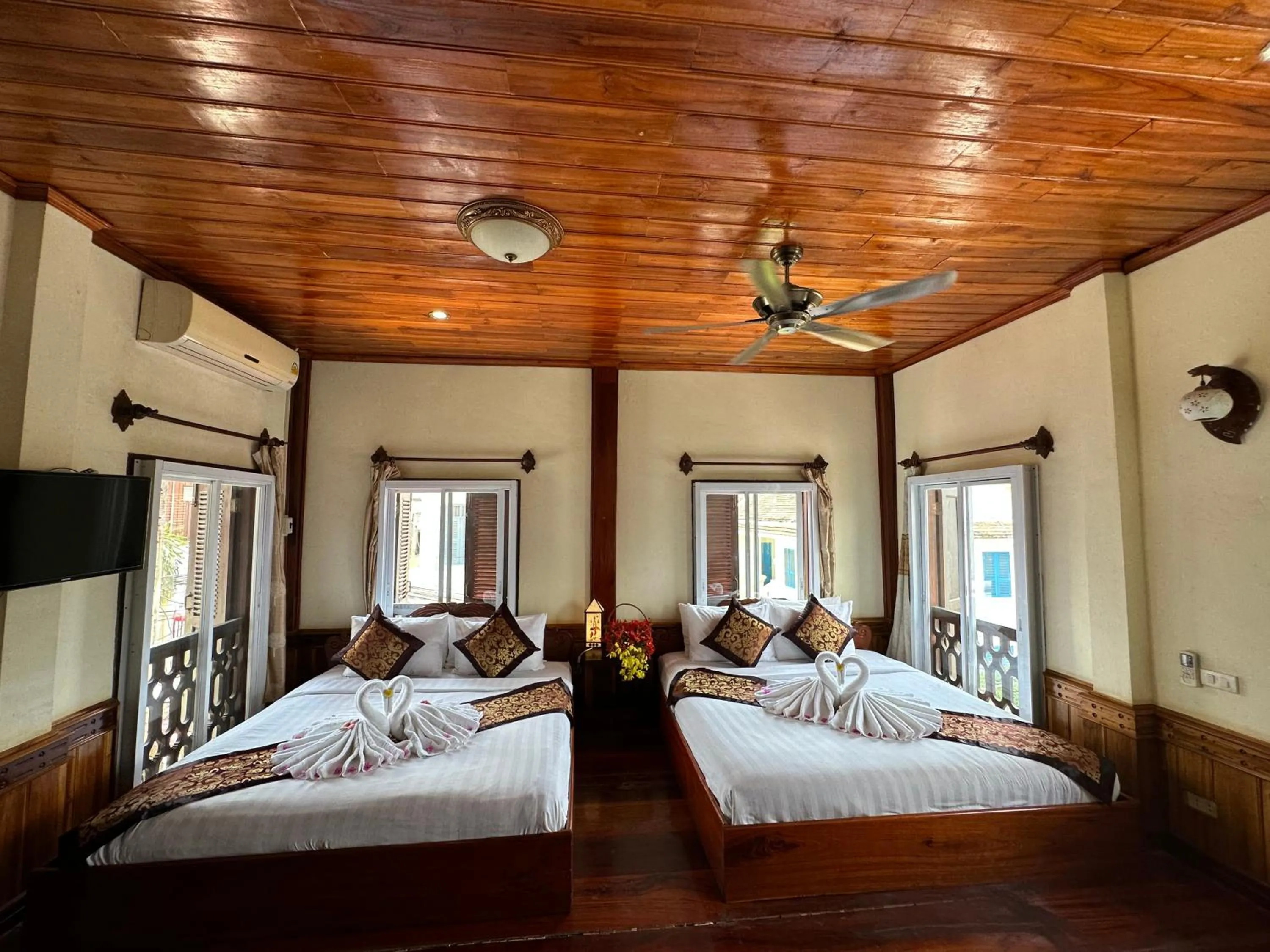Bed in Villa Thida Mekong Riverside