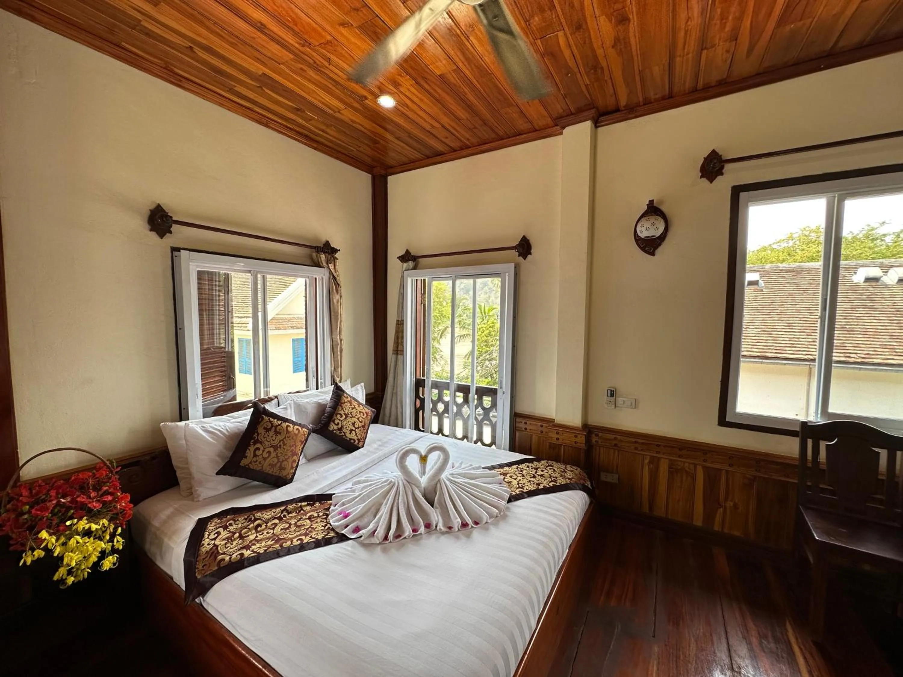 Bed in Villa Thida Mekong Riverside