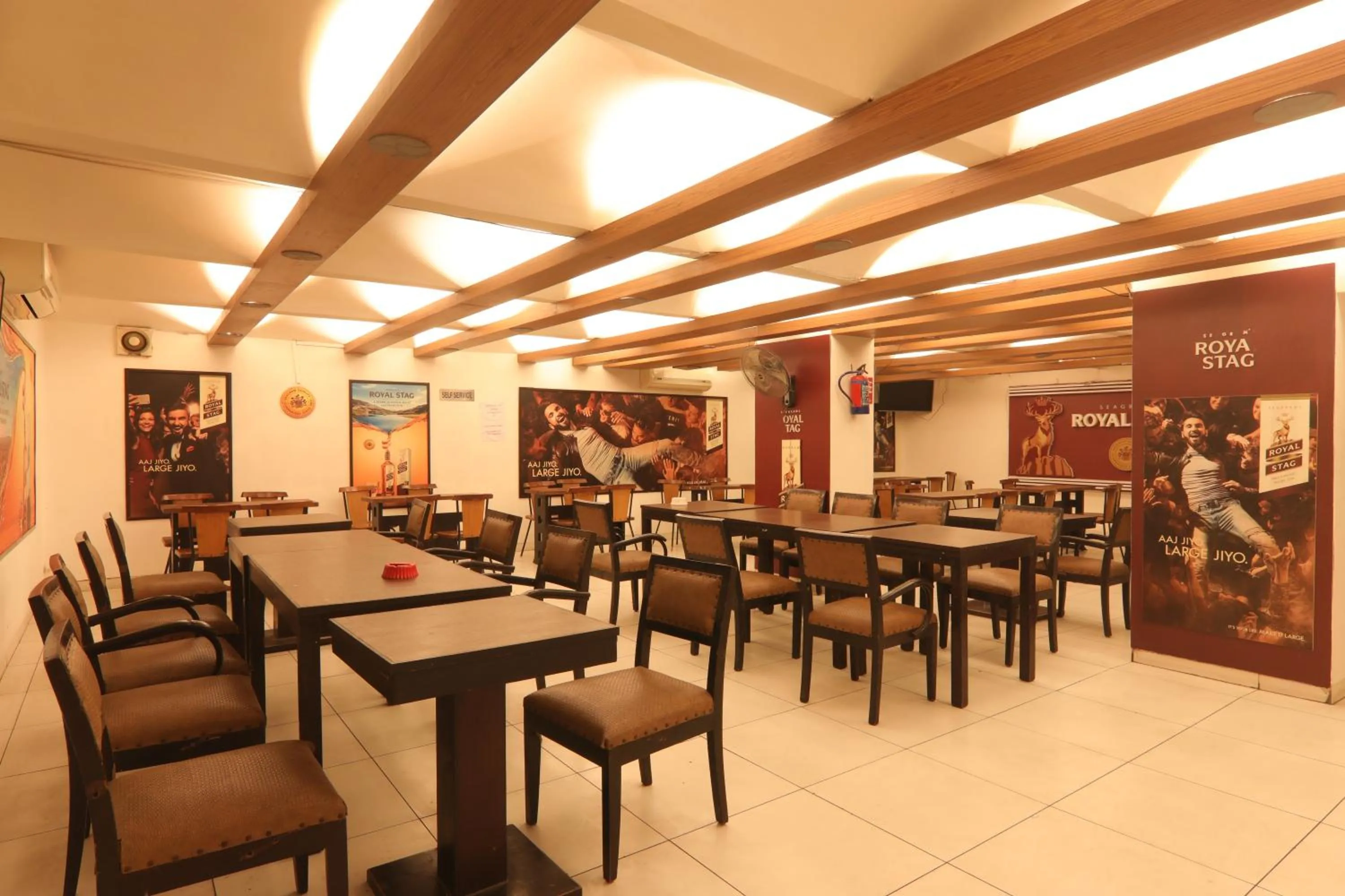 Lounge or bar in Hotel Mohan