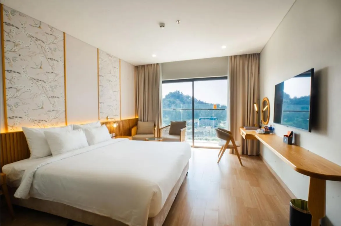 Bed in Seabird Hotel Thien Cam