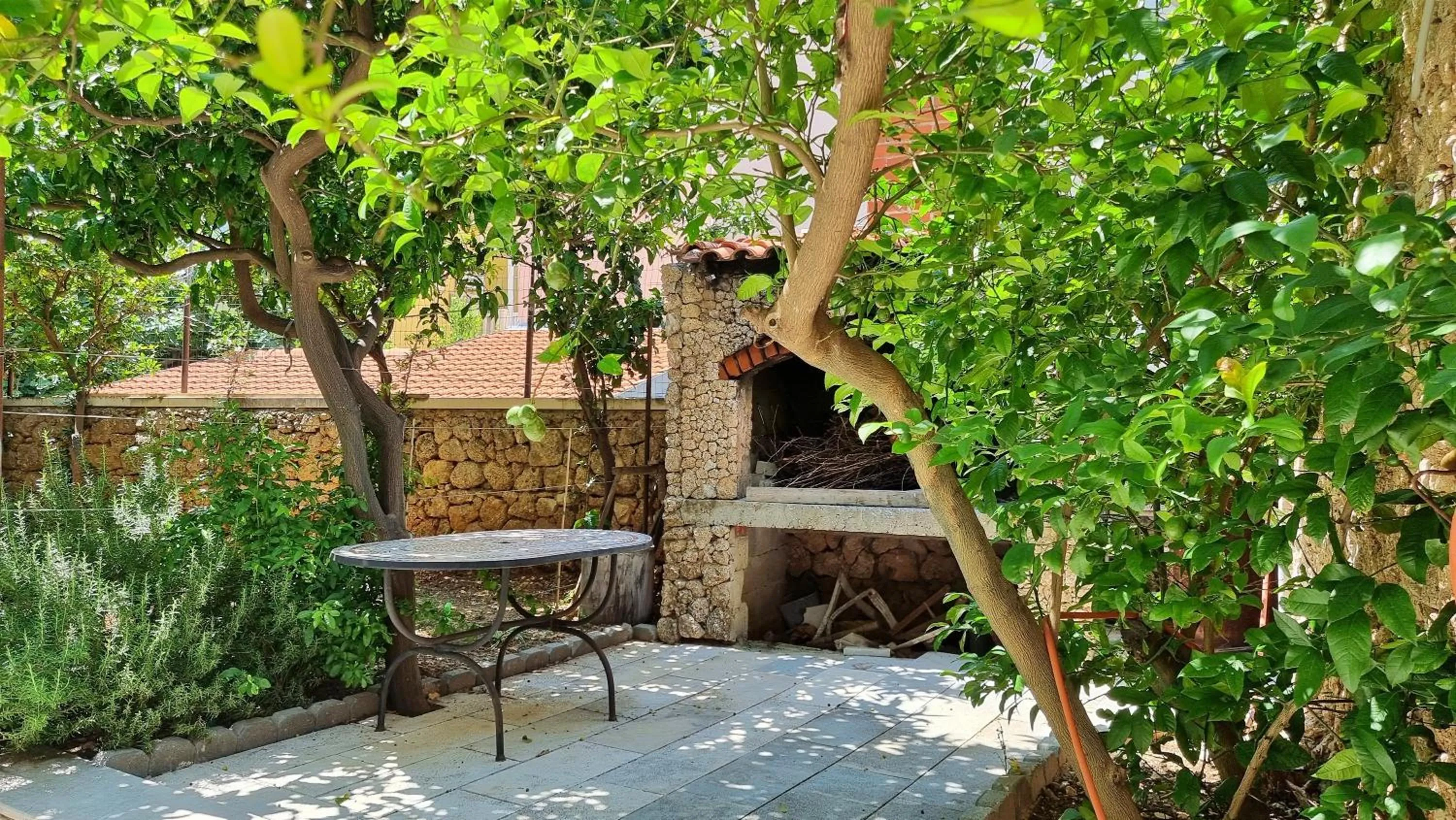 BBQ facilities in Apartments Iko Nemira