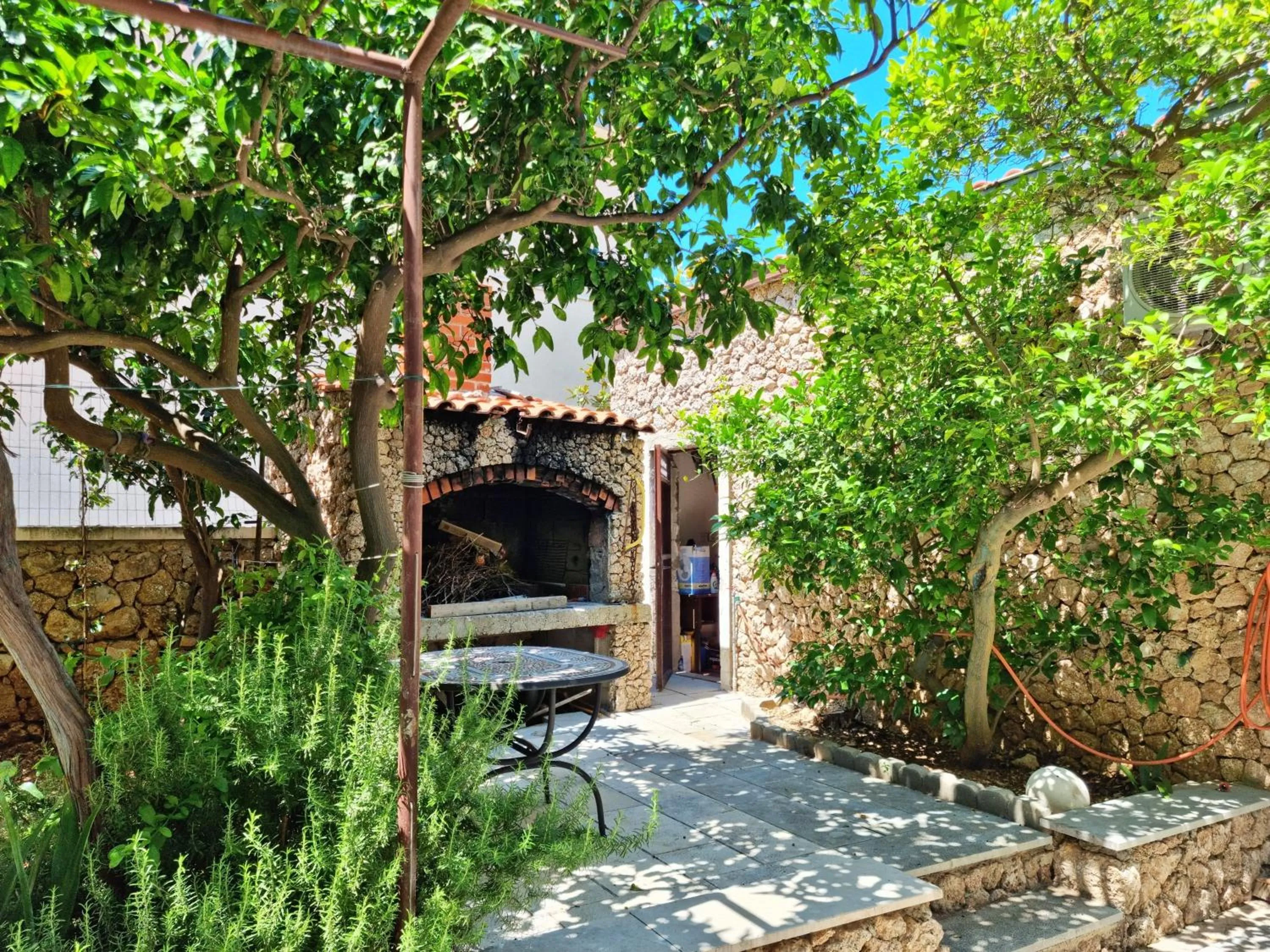 BBQ facilities in Apartments Iko Nemira