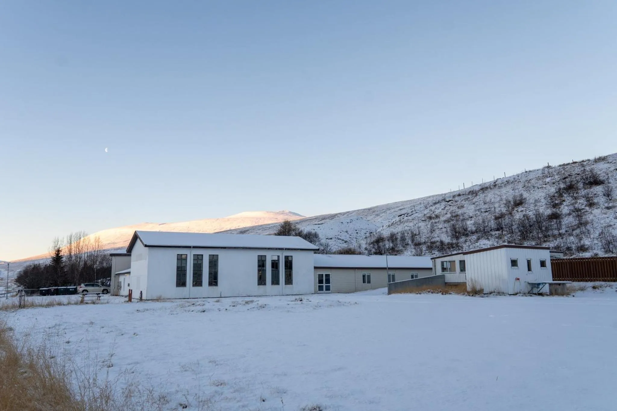 Facade/entrance in Studlagil INN Hostel