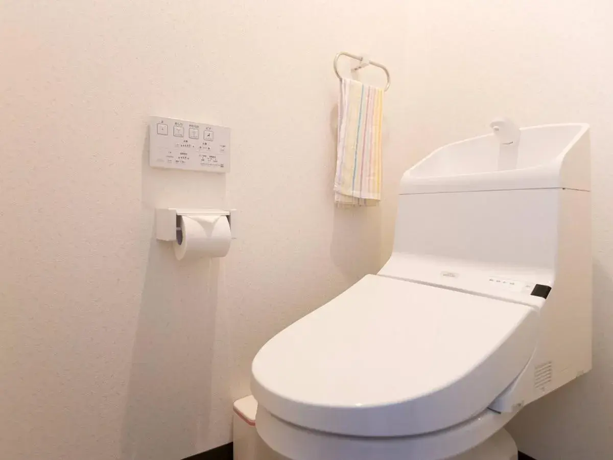 Standard Quadruple Room in Osaka Namba Hostel MIYABI Standard Quadruple Room in Osaka Namba Hostel MIYABI