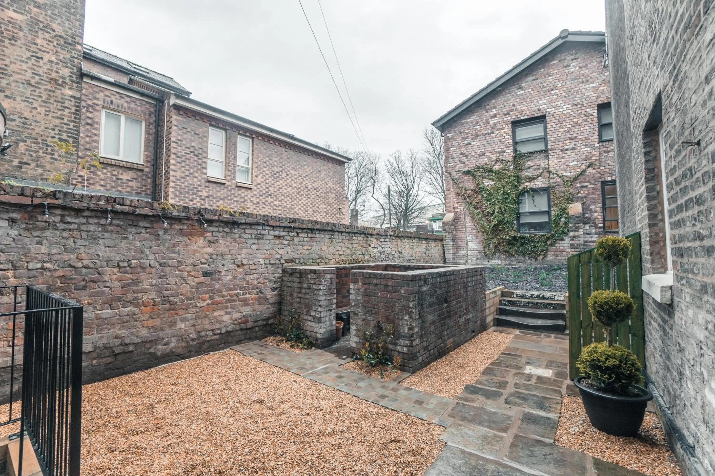 Garden in Clarence Street Town House