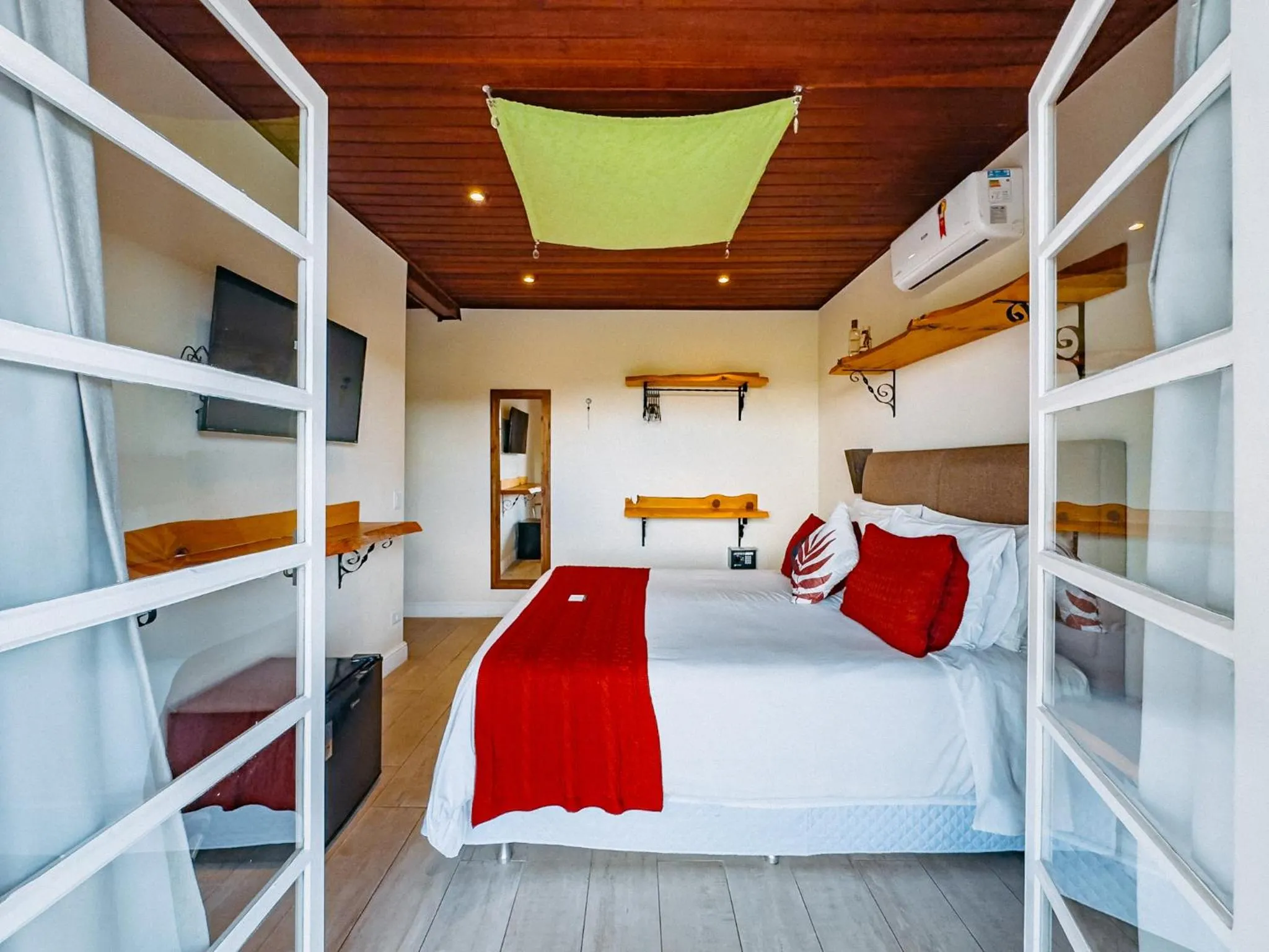 Bed in Pousada Ville Le Mont - Campos do Jordao