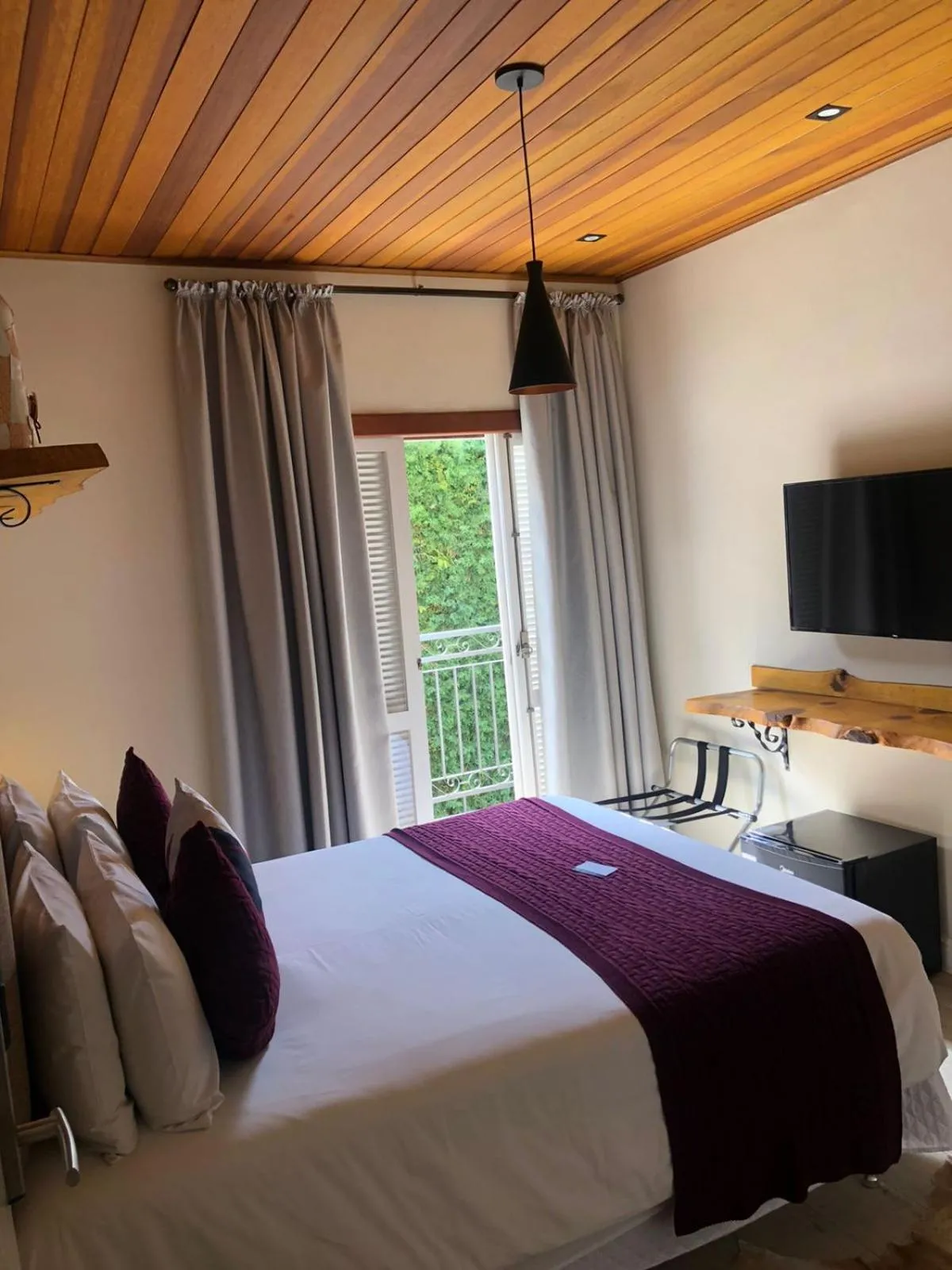 Bed in Pousada Ville Le Mont - Campos do Jordao