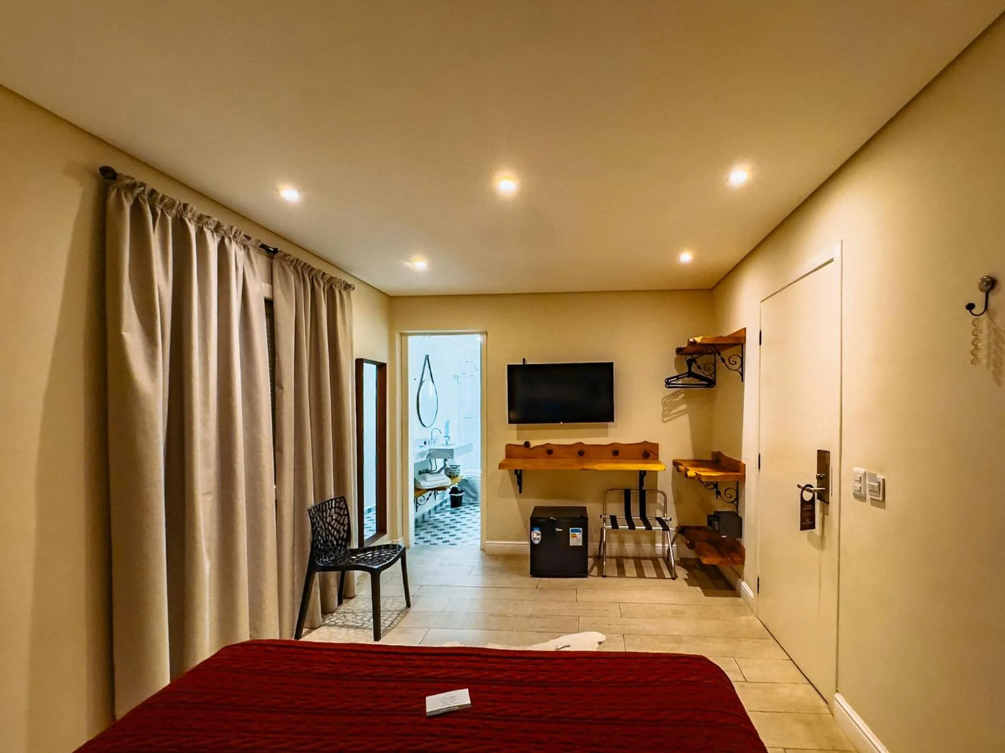 Photo of the whole room, Bed in Pousada Ville Le Mont - Campos do Jordao