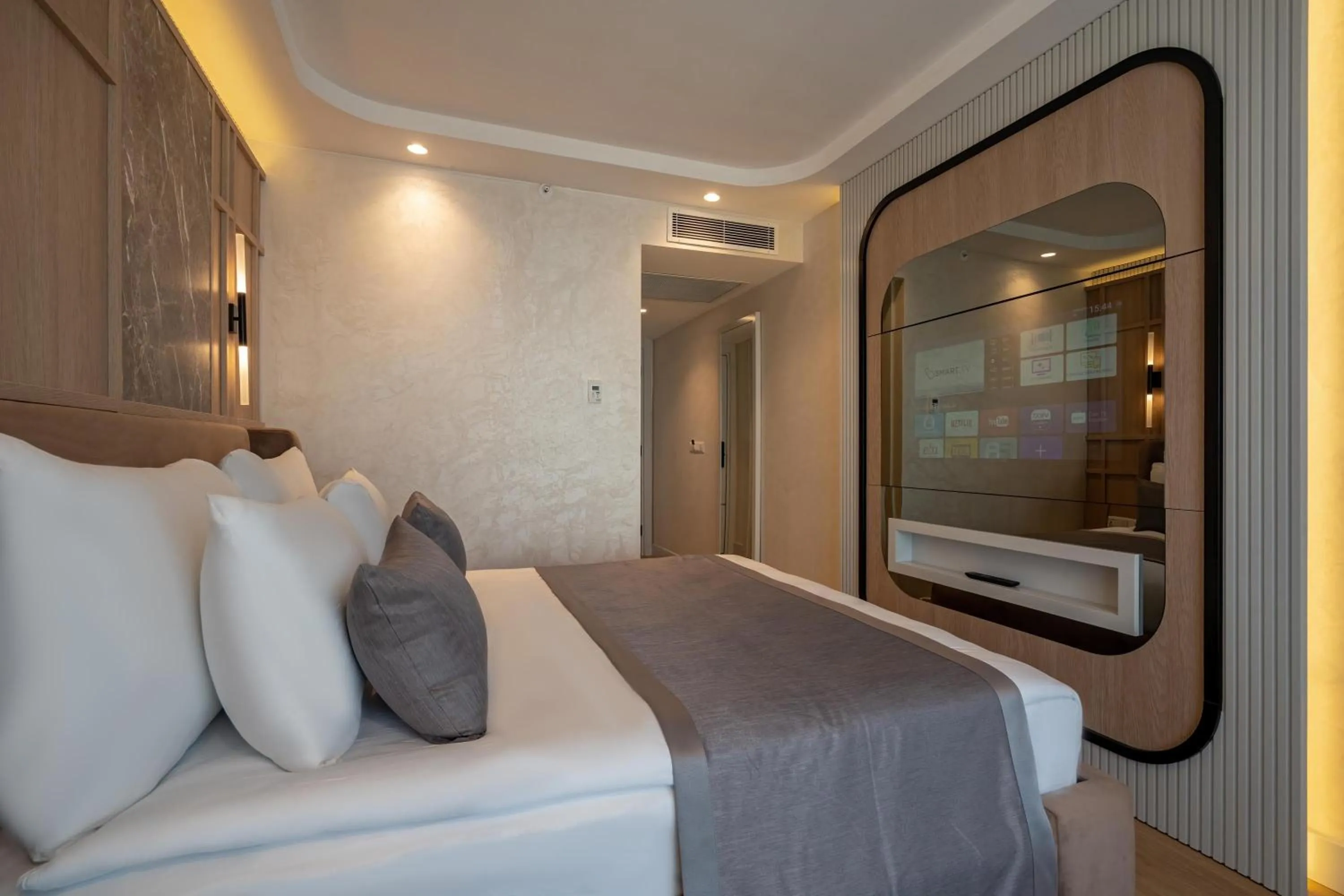 Bed in Awen Lara Hotel