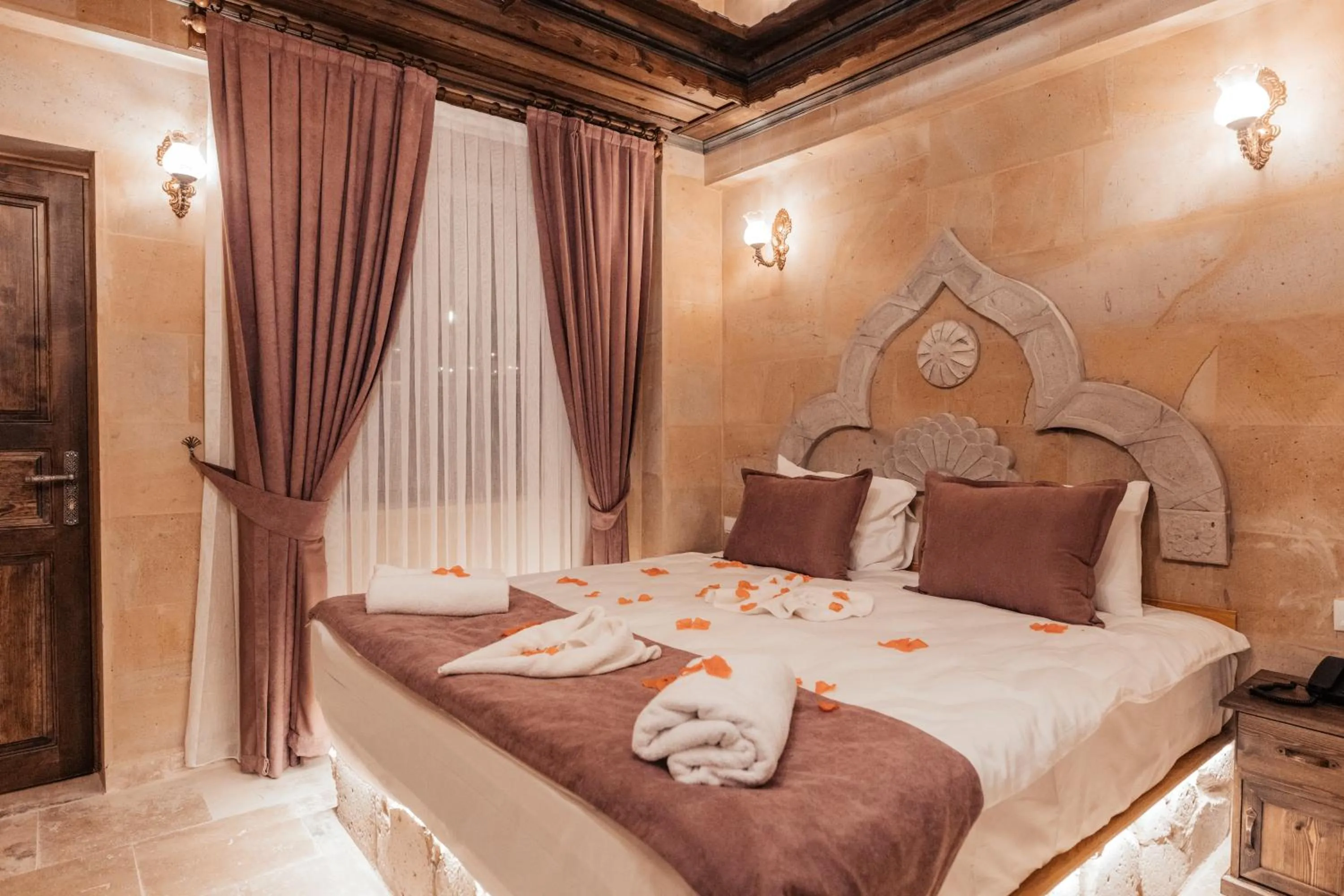 Bedroom, Bed in Bayar Cave Suites Special Class