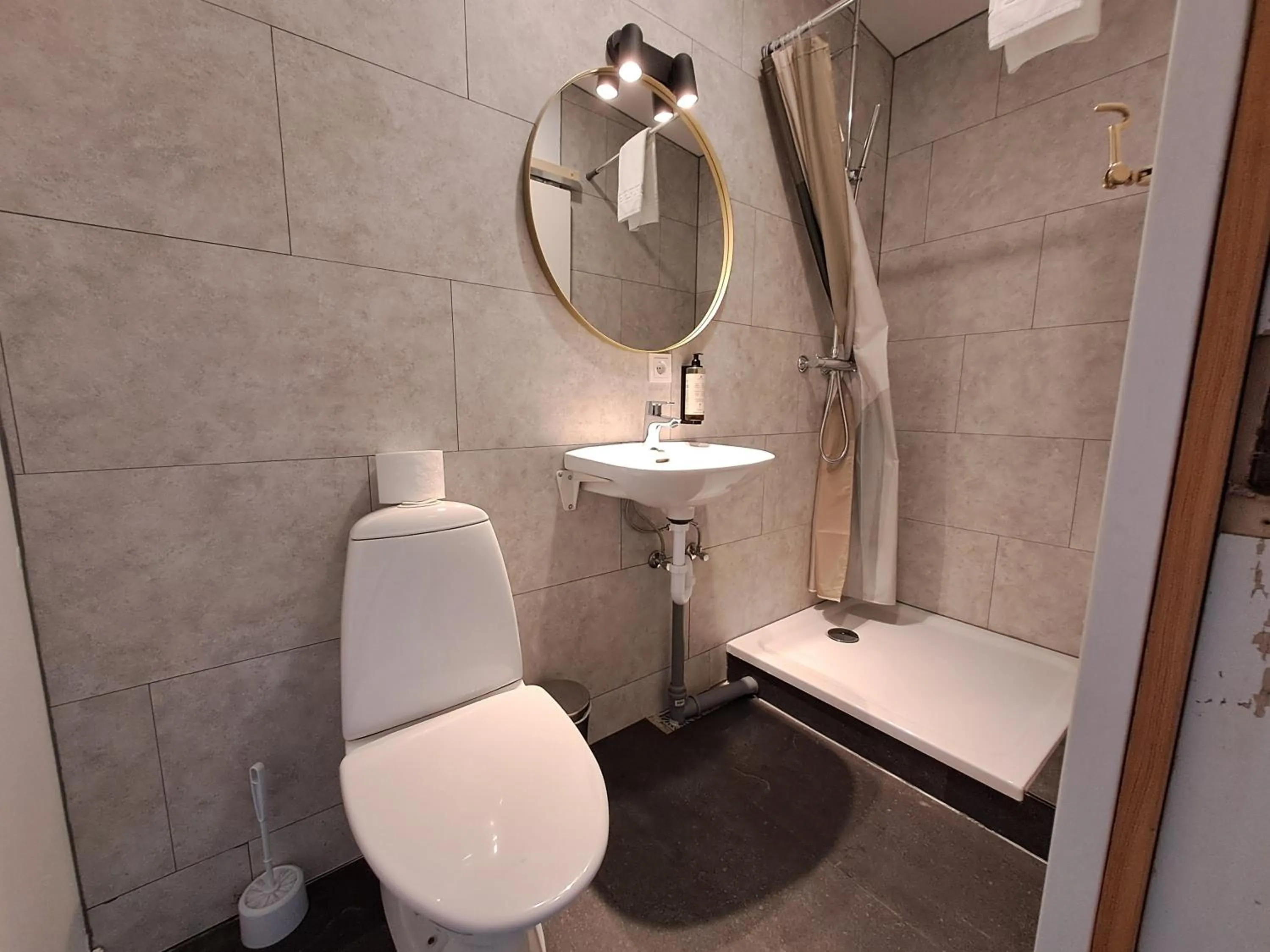 Bathroom in Hotel Studlagil