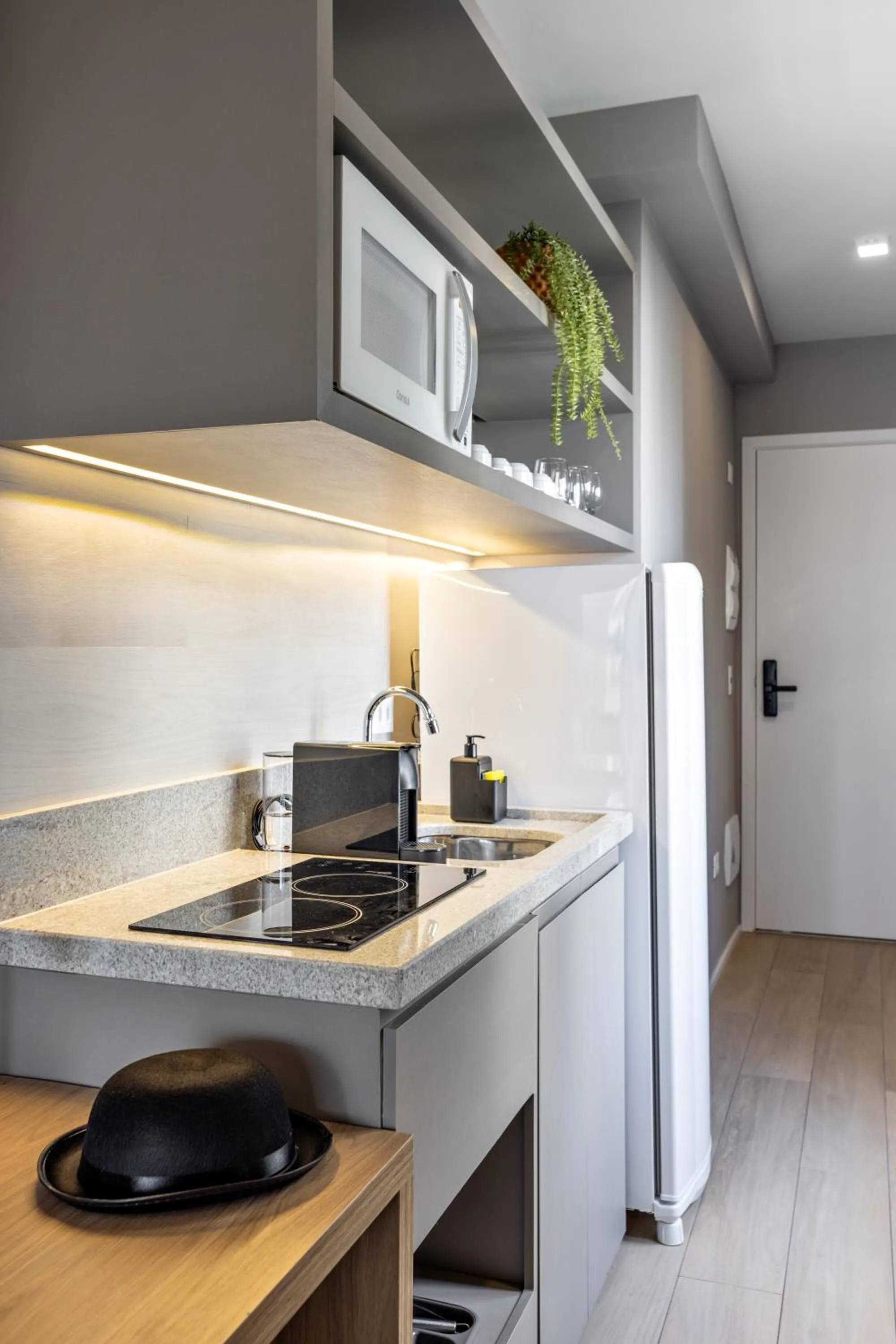 Kitchen or kitchenette in Charlie Franca Jardim Paulista