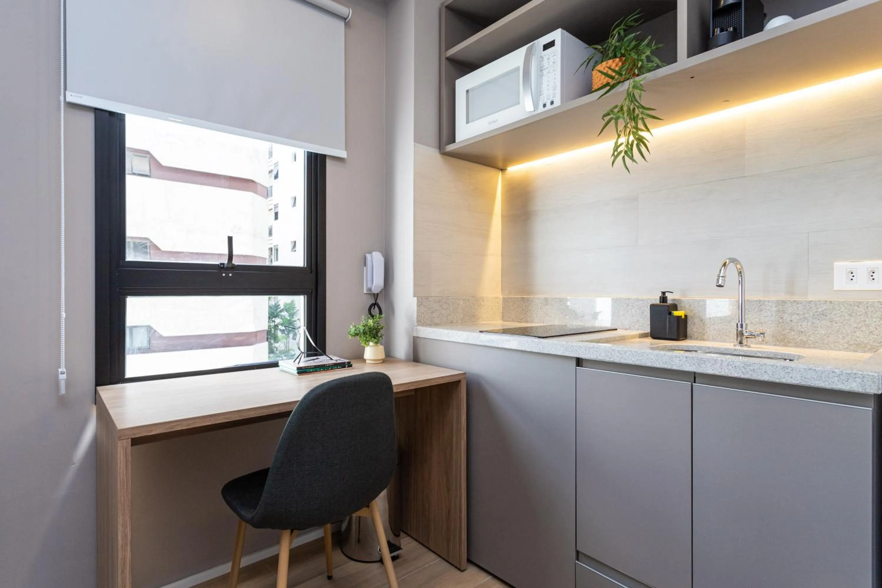 Kitchen or kitchenette in Charlie Franca Jardim Paulista