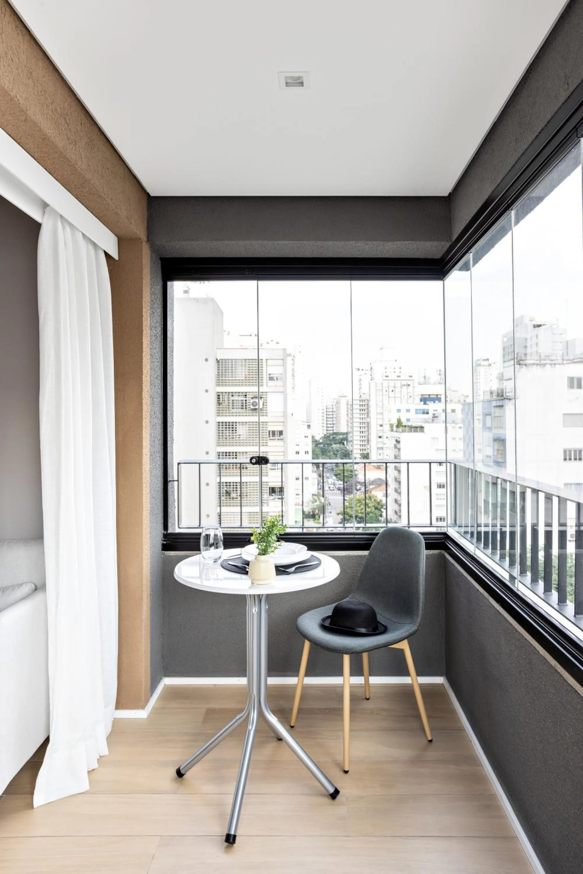 Day in Charlie Franca Jardim Paulista