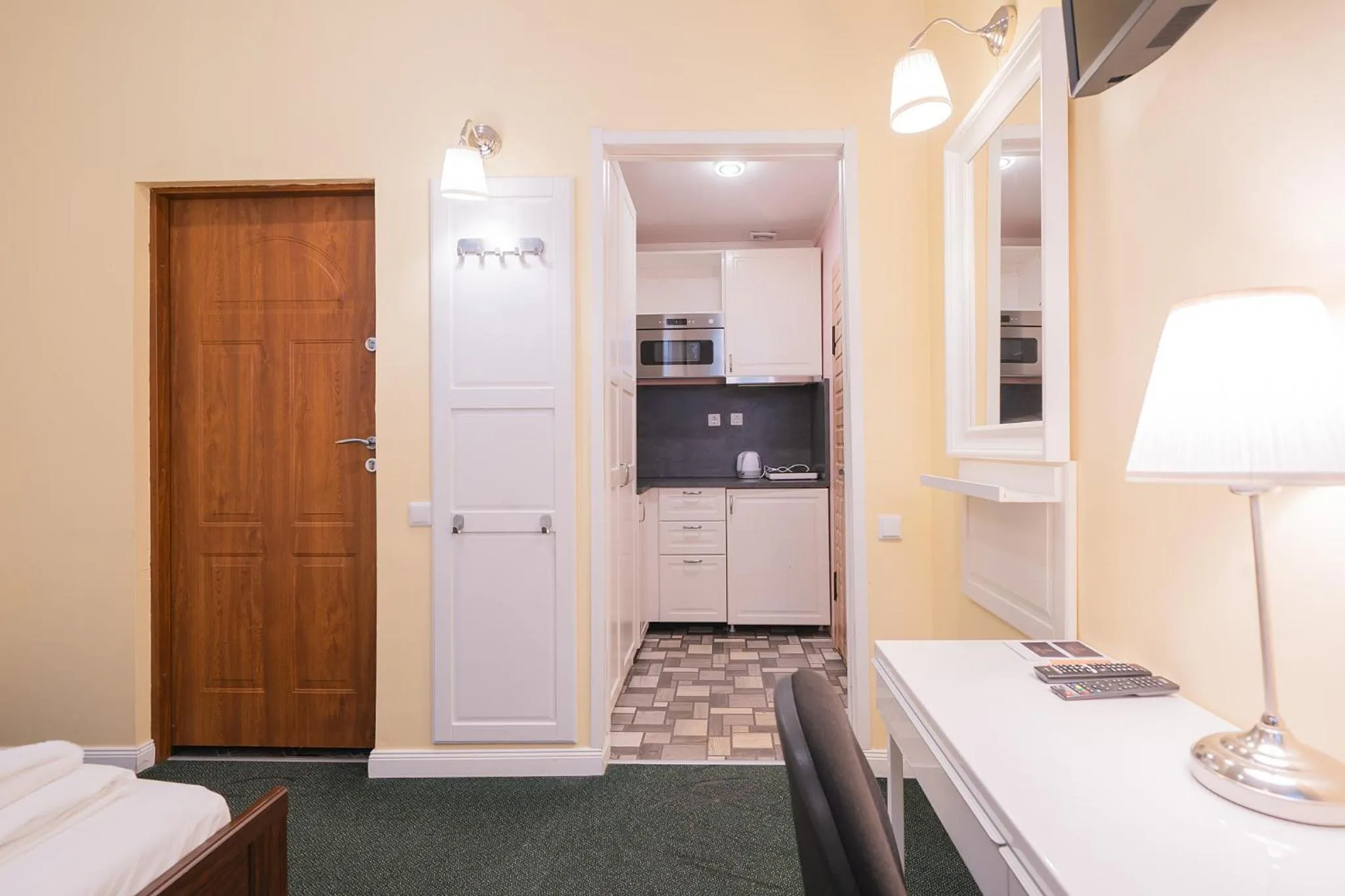 Kitchen or kitchenette in Station Self Check-in Apartments - Lollo Stay