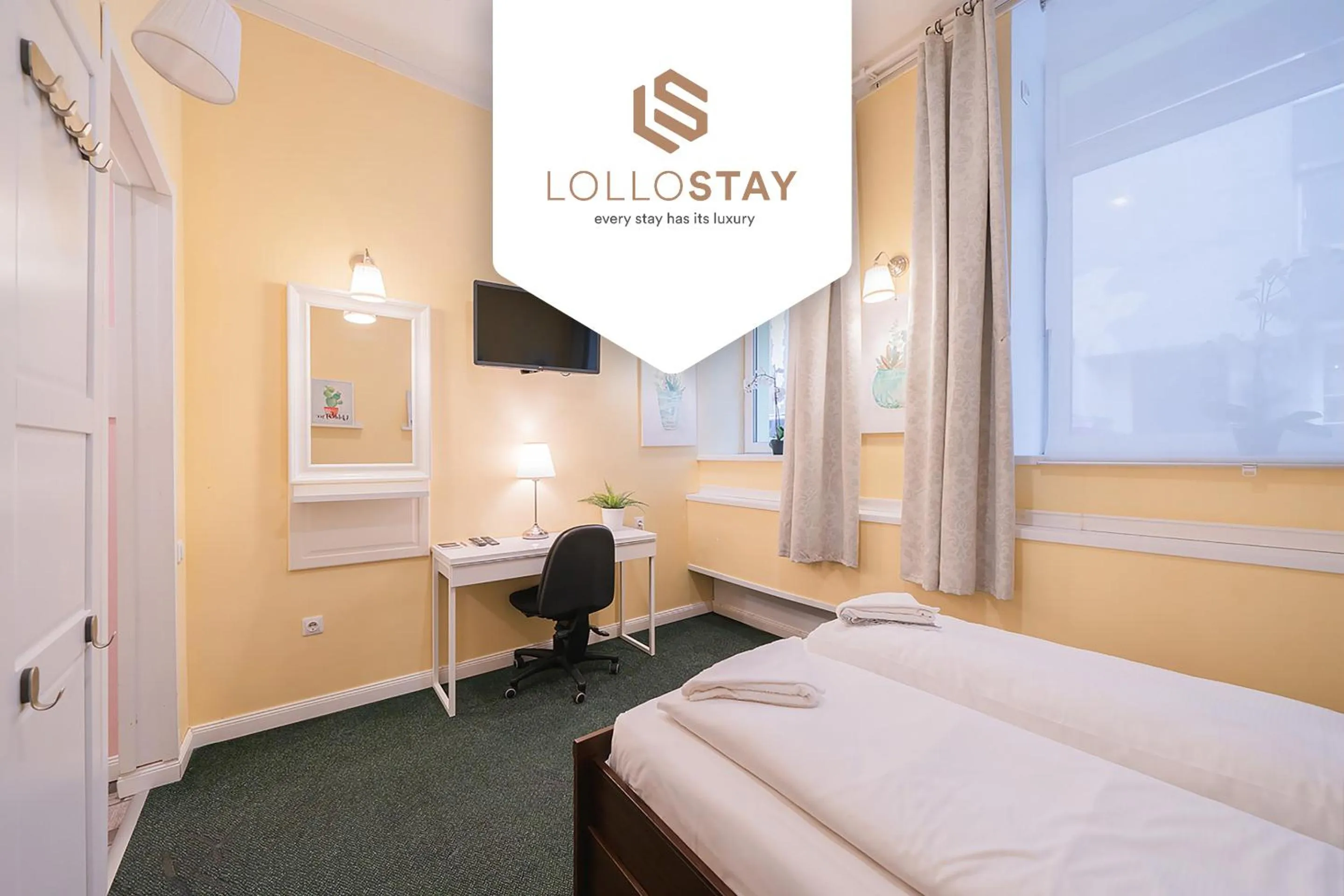Bed in Station Self Check-in Apartments - Lollo Stay