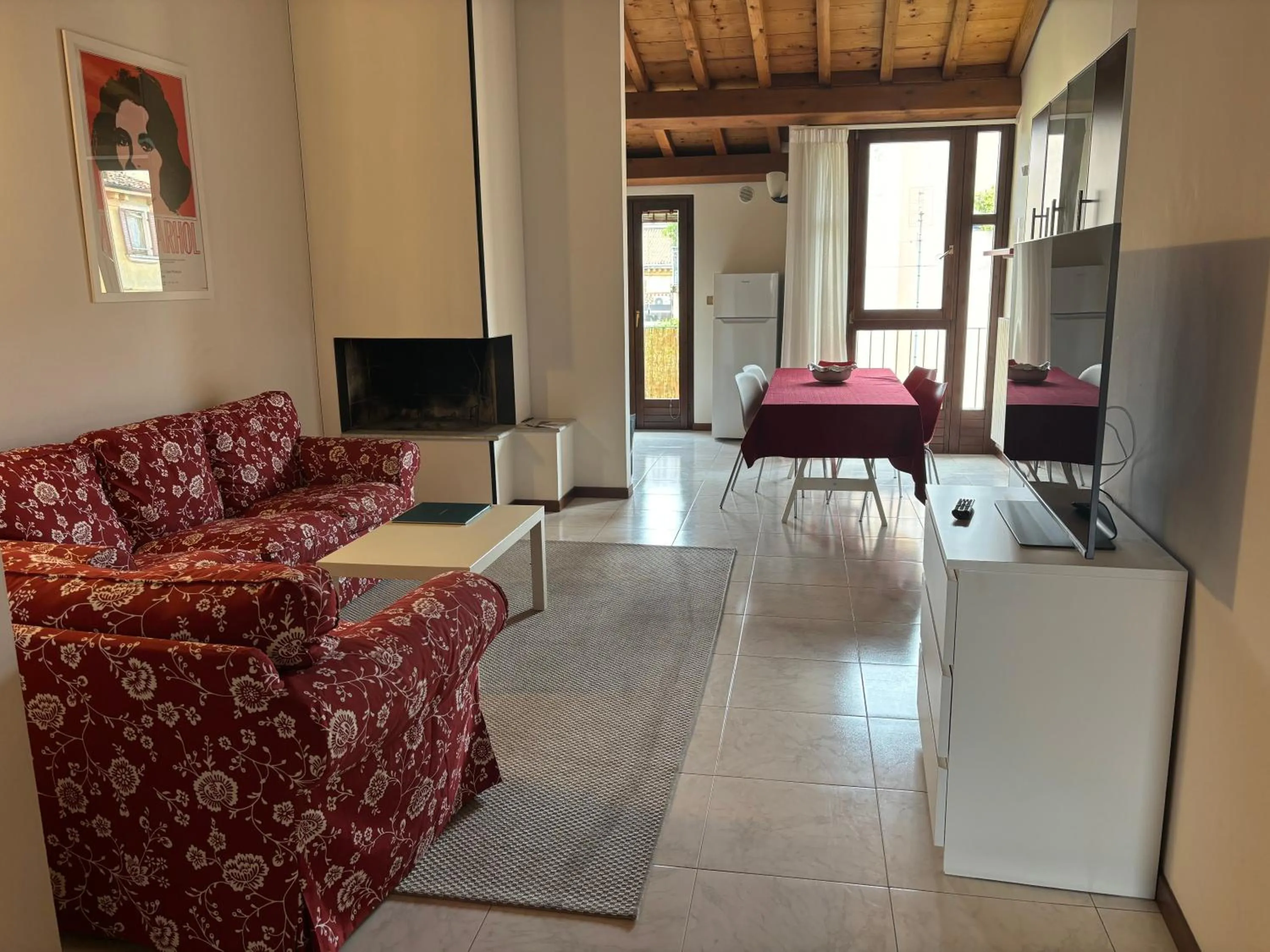 TV and multimedia in VERONETTA 52