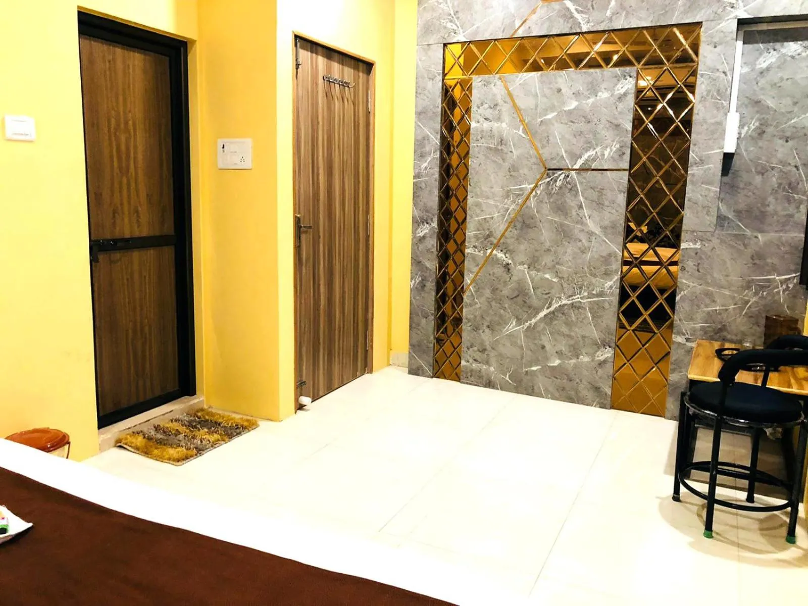 Photo of the whole room in The Madaar House