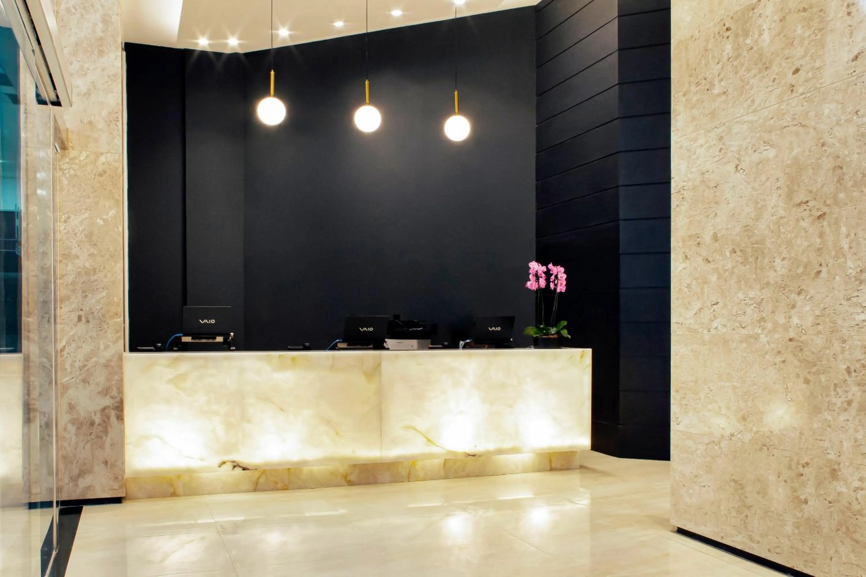 Lobby or reception in NH HOTEL FEIRA DE SANTANA