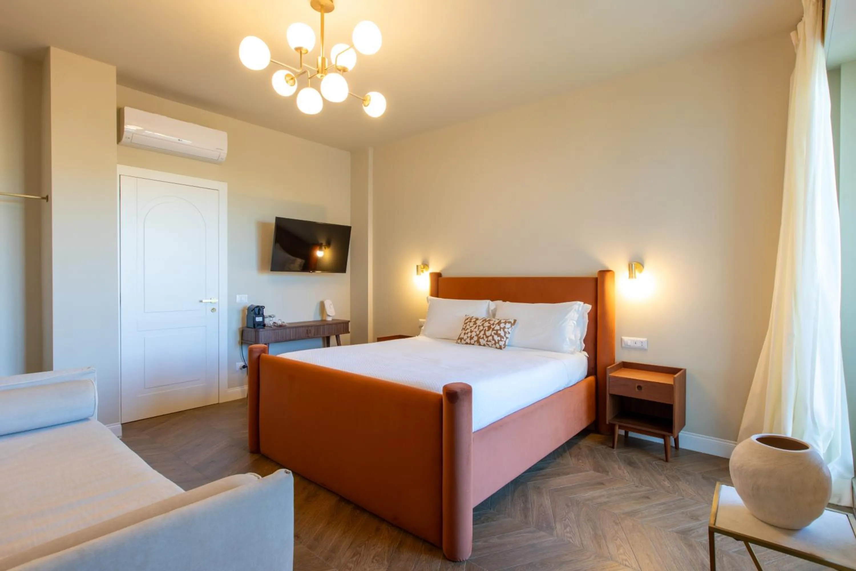 Bedroom, Bed in Daplace - Corso Sempione Suites