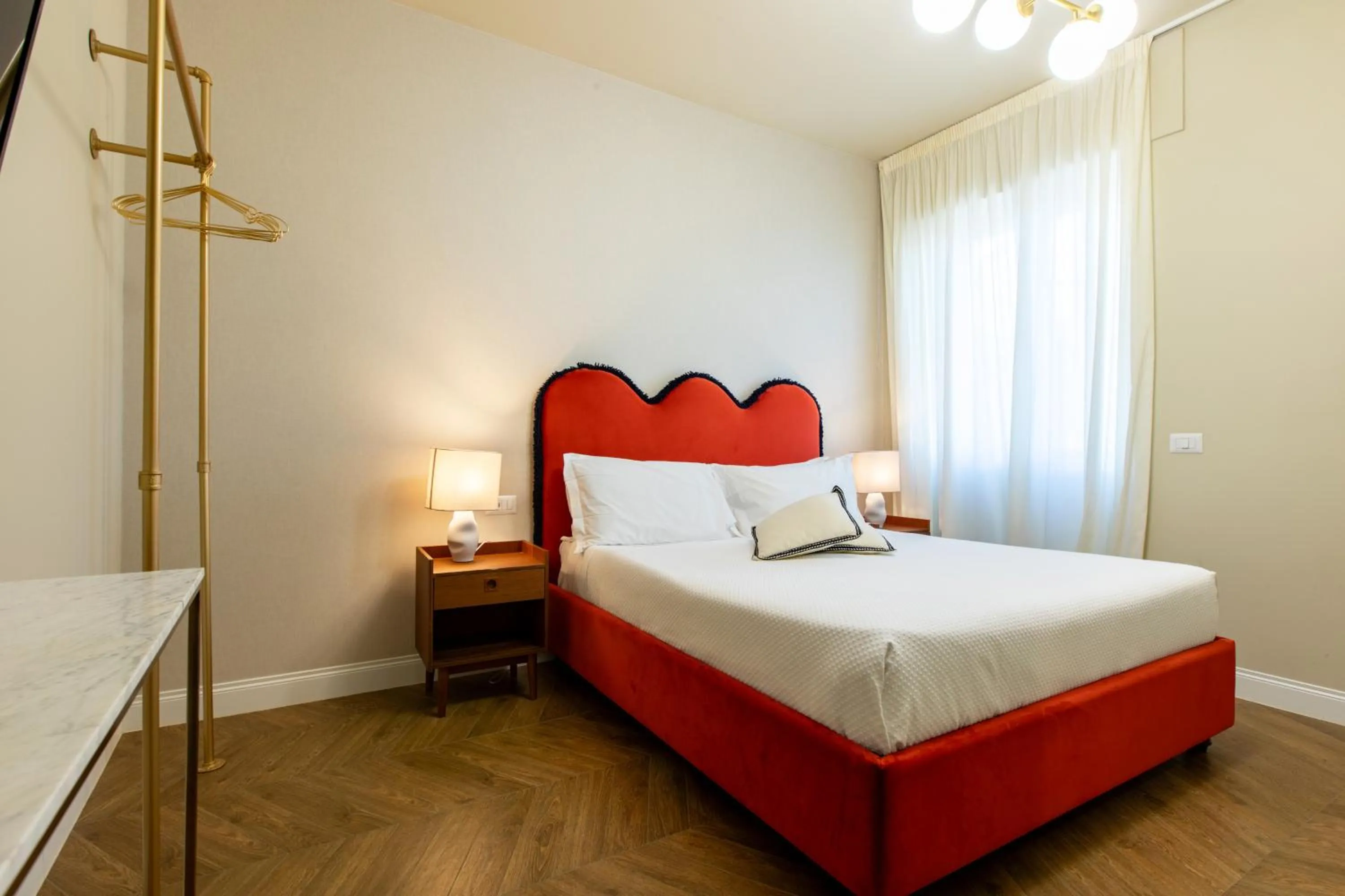 Bedroom, Bed in Daplace - Corso Sempione Suites