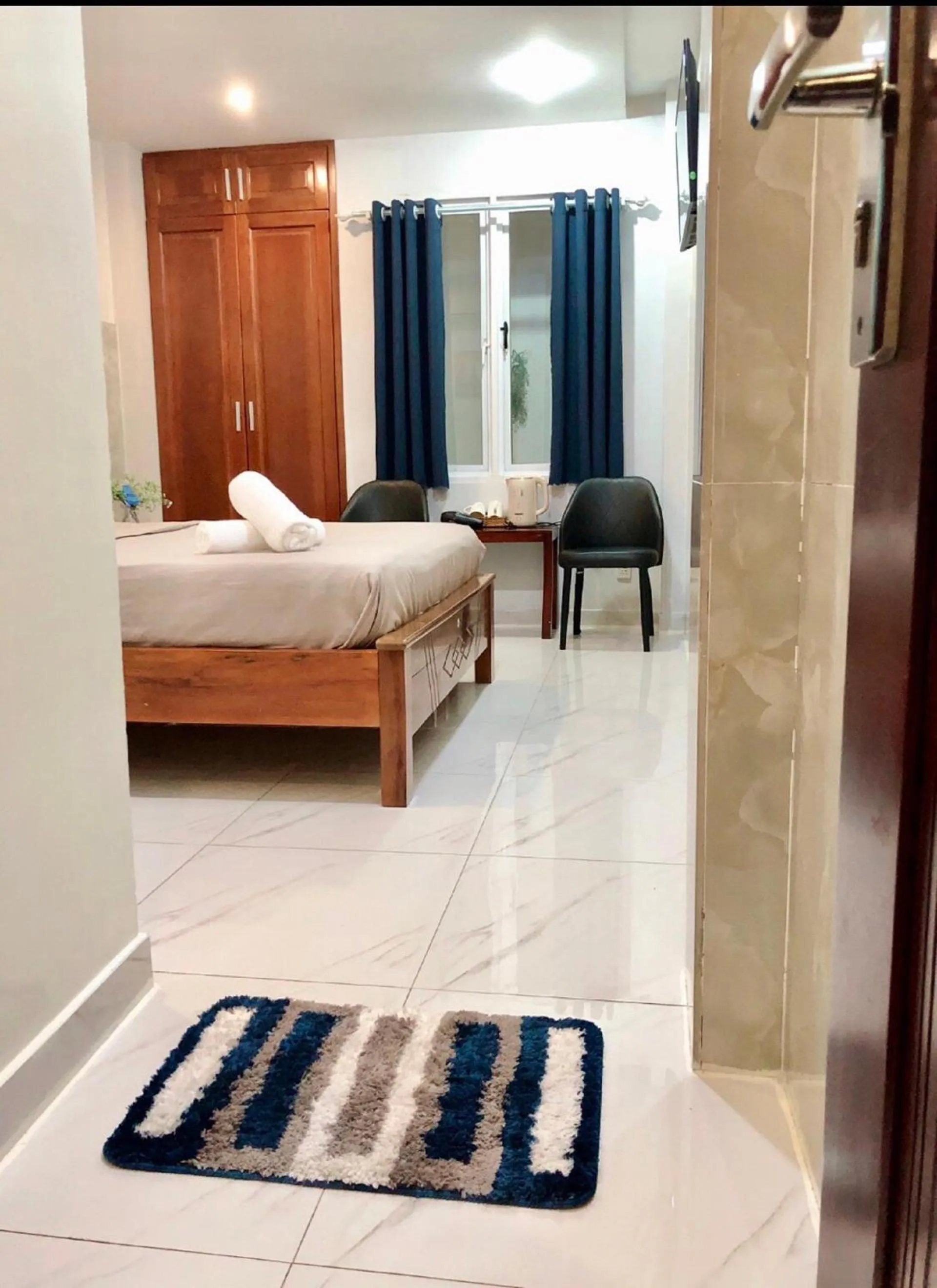 Bed in Saigon Cozy Hotel