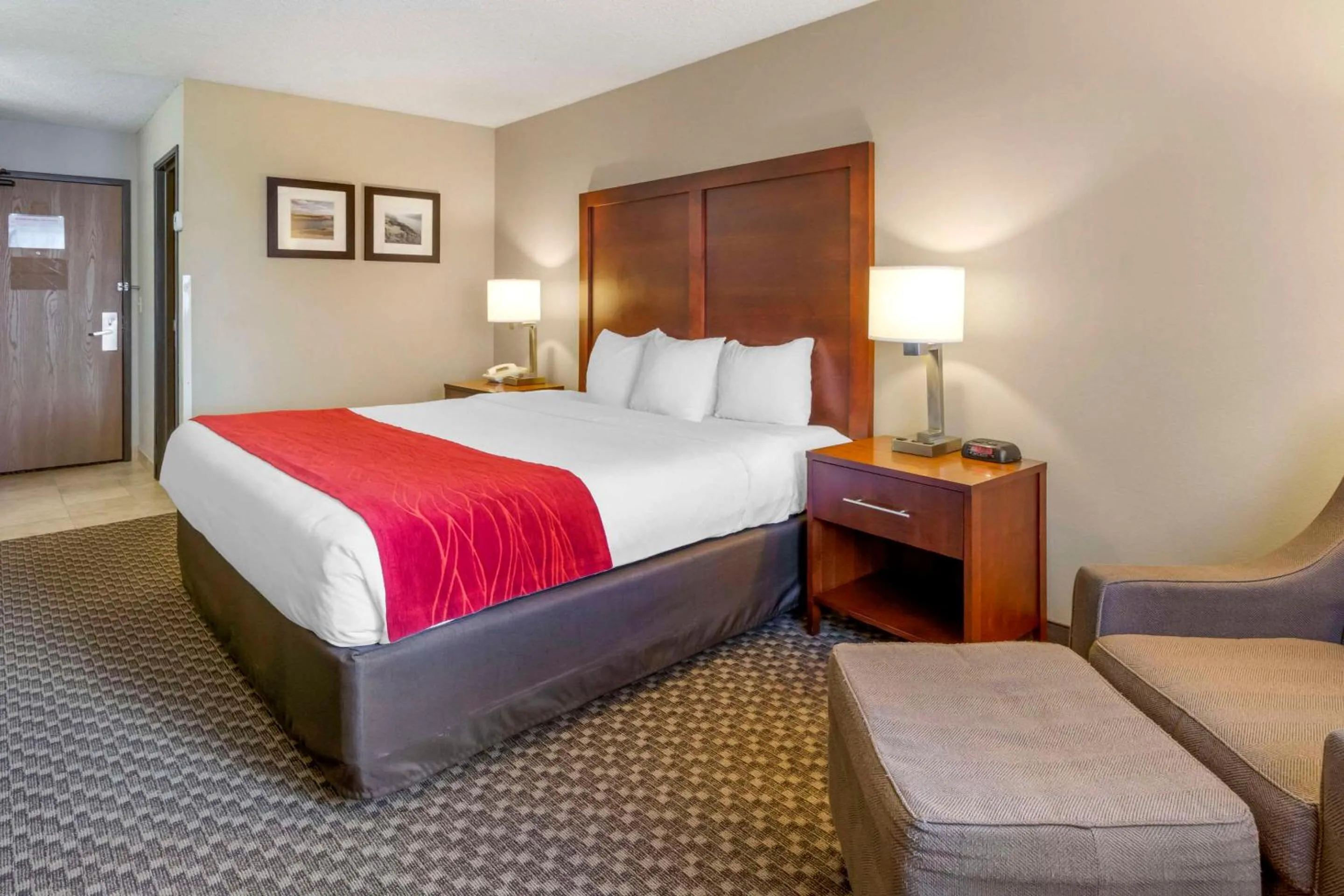 Bedroom, Bed in Comfort Inn Colville