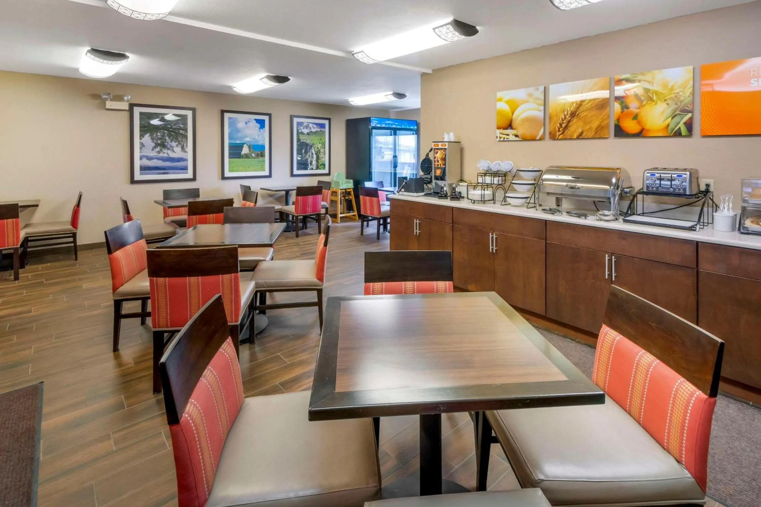 Breakfast in Comfort Inn Colville