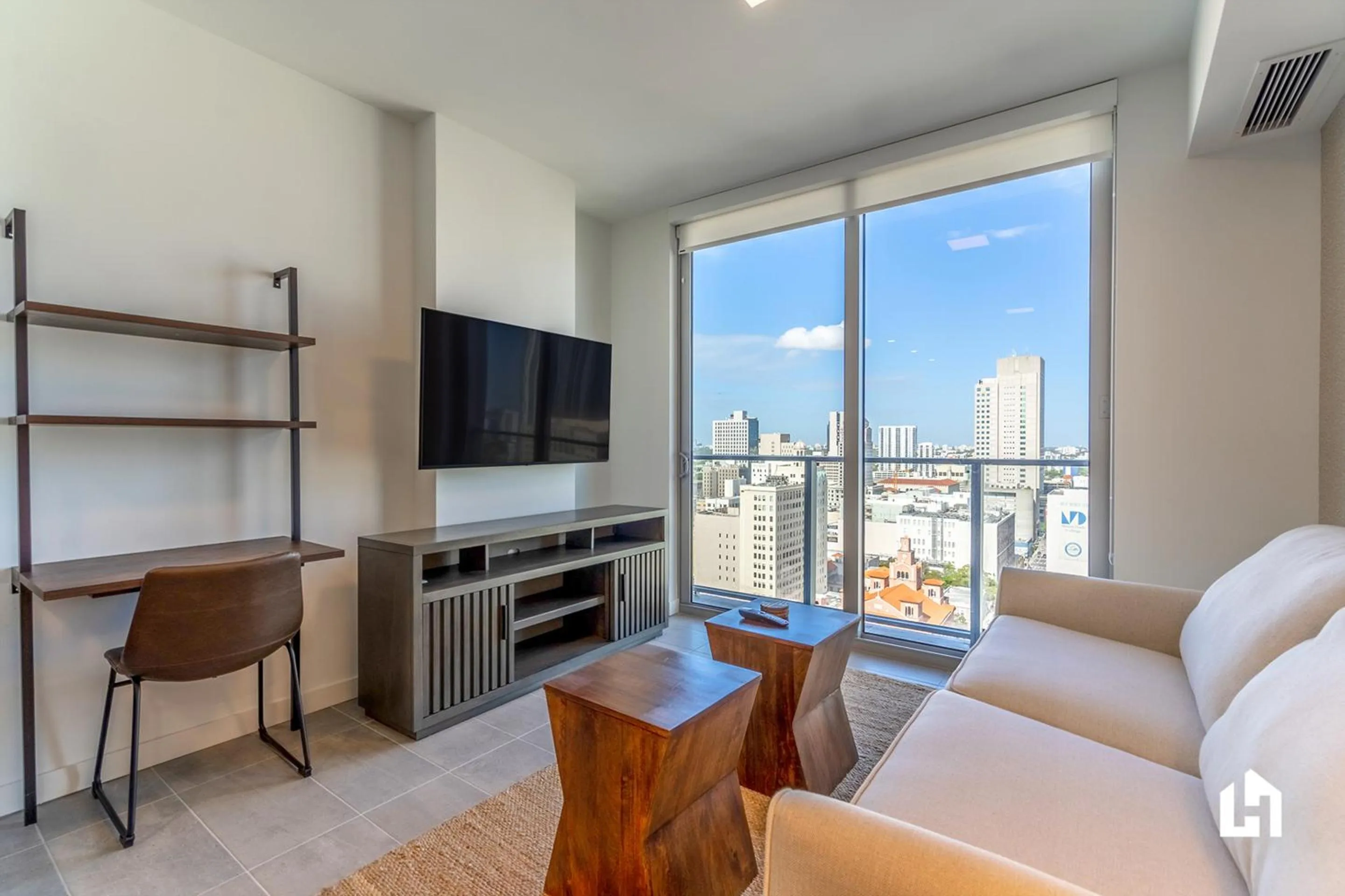 Living room in Downtown Miami Condos by Lua Host