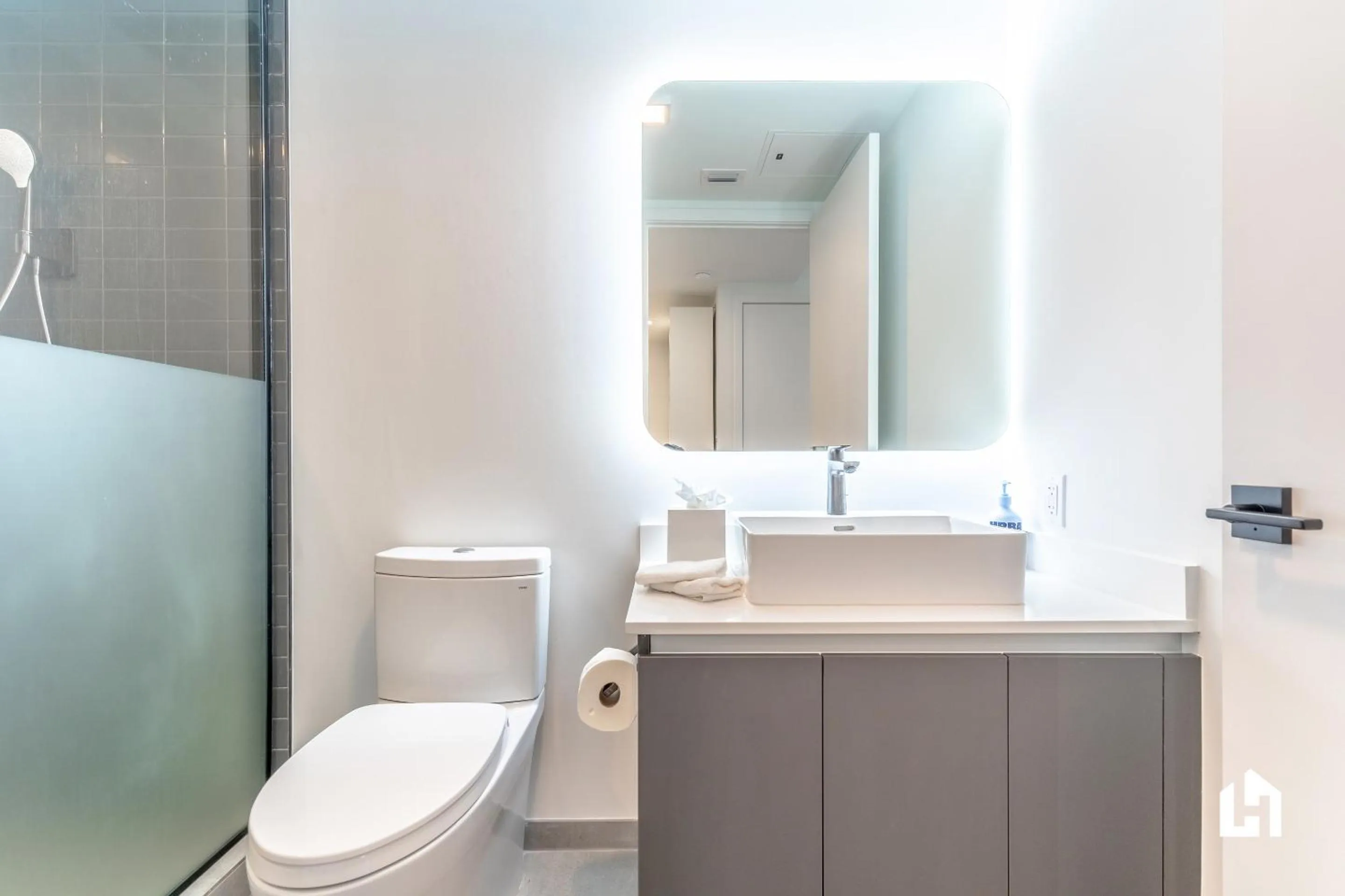 Toilet in Downtown Miami Condos by Lua Host