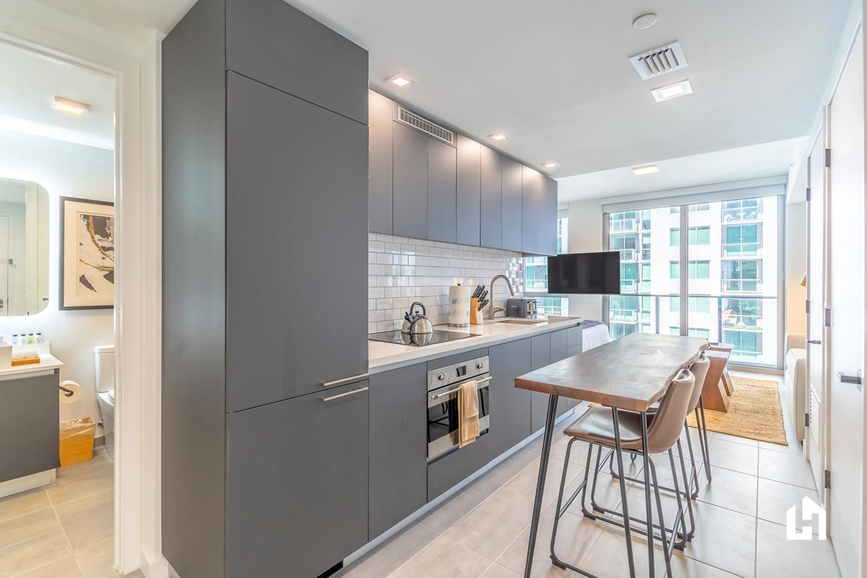 Kitchen or kitchenette in Downtown Miami Condos by Lua Host