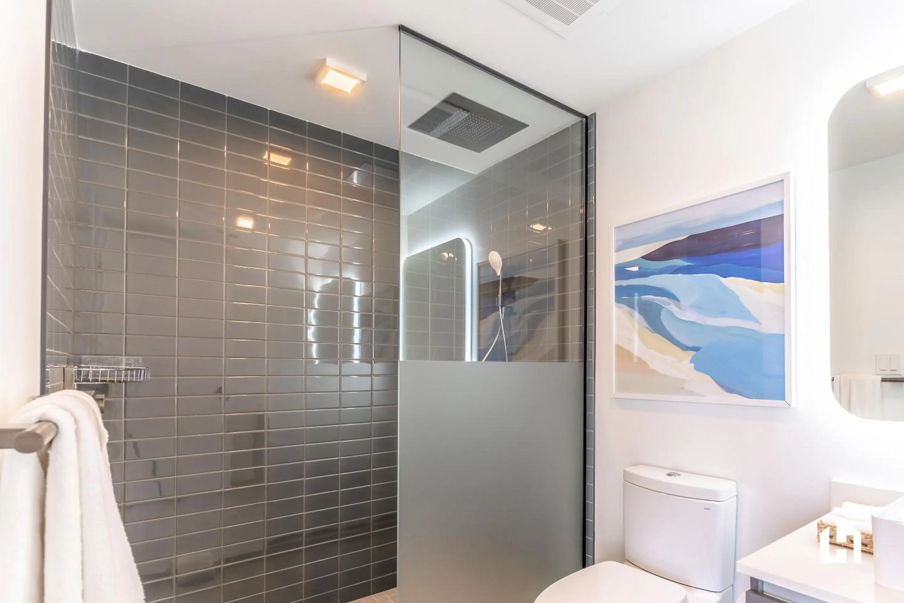 Bathroom in Downtown Miami Condos by Lua Host