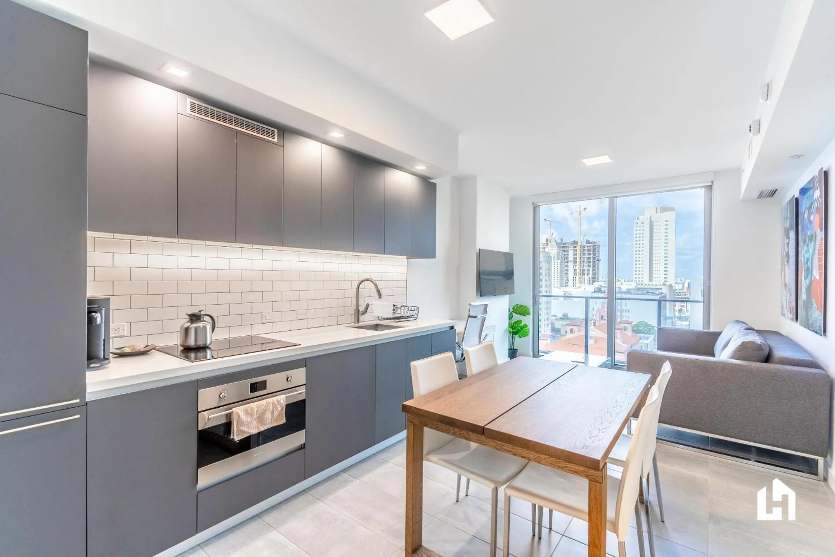 Kitchen or kitchenette in Downtown Miami Condos by Lua Host