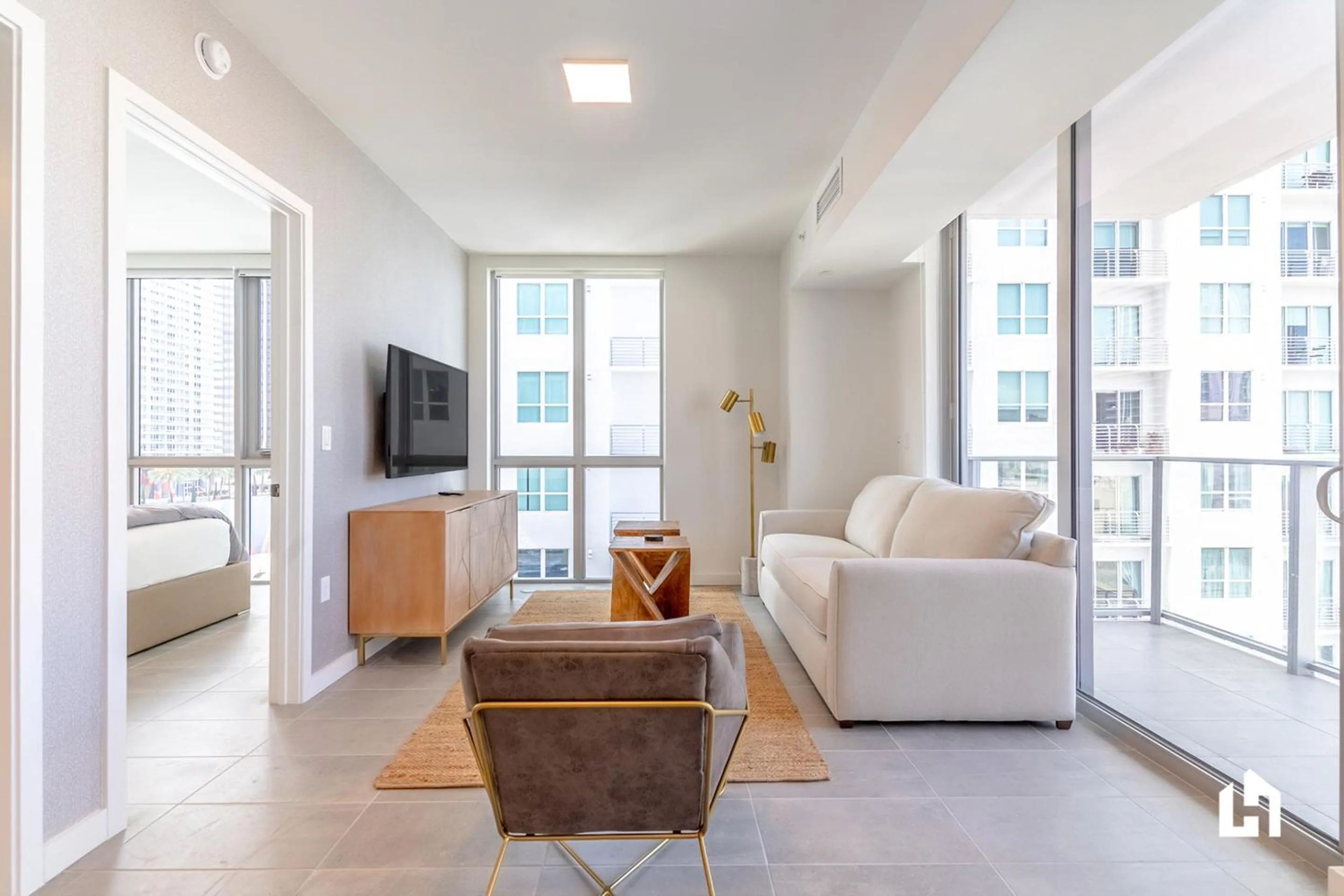 TV and multimedia in Downtown Miami Condos by Lua Host