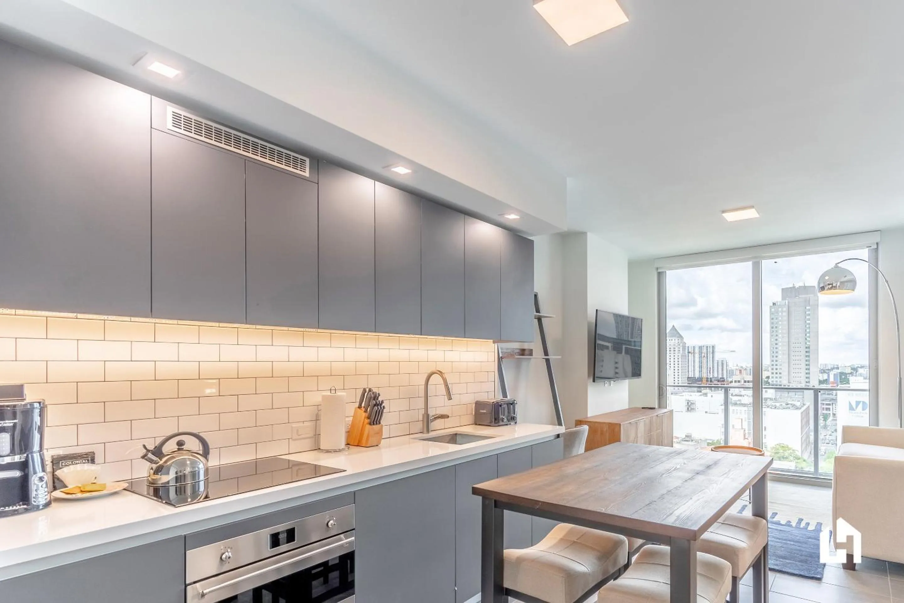 Kitchen or kitchenette in Downtown Miami Condos by Lua Host