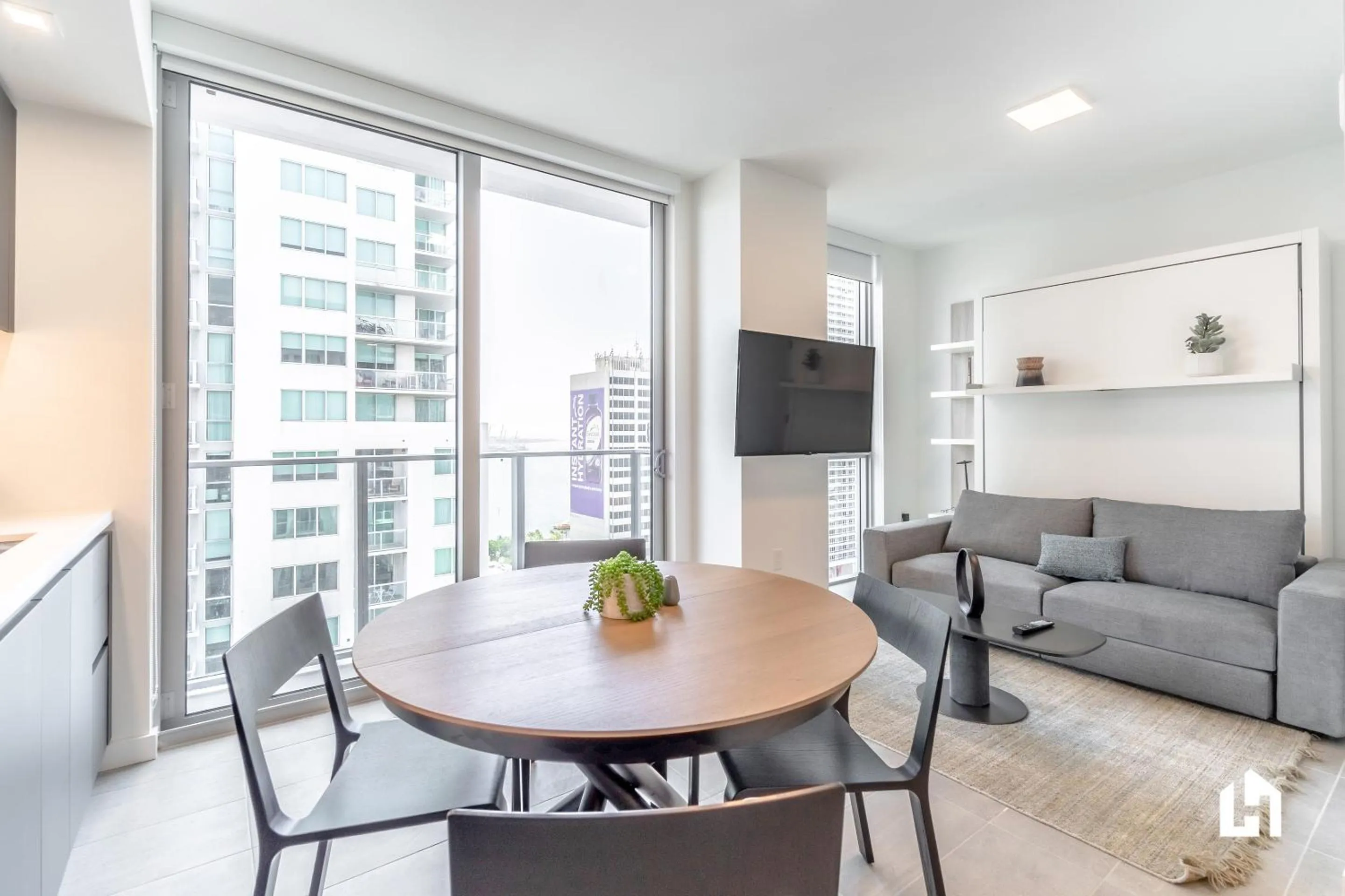 TV and multimedia in Downtown Miami Condos by Lua Host