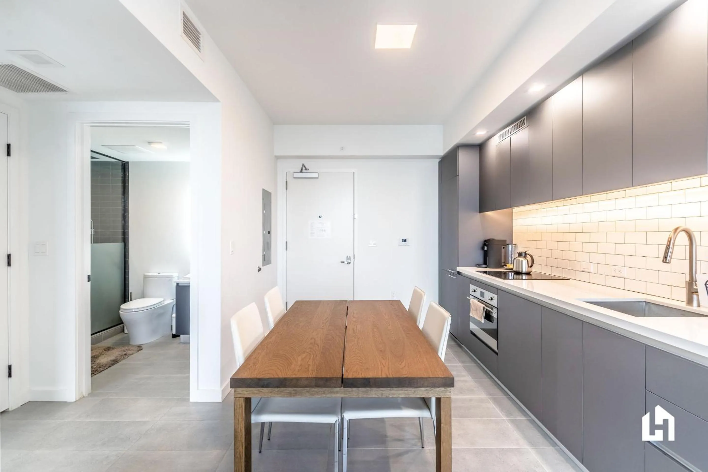 Kitchen or kitchenette in Downtown Miami Condos by Lua Host