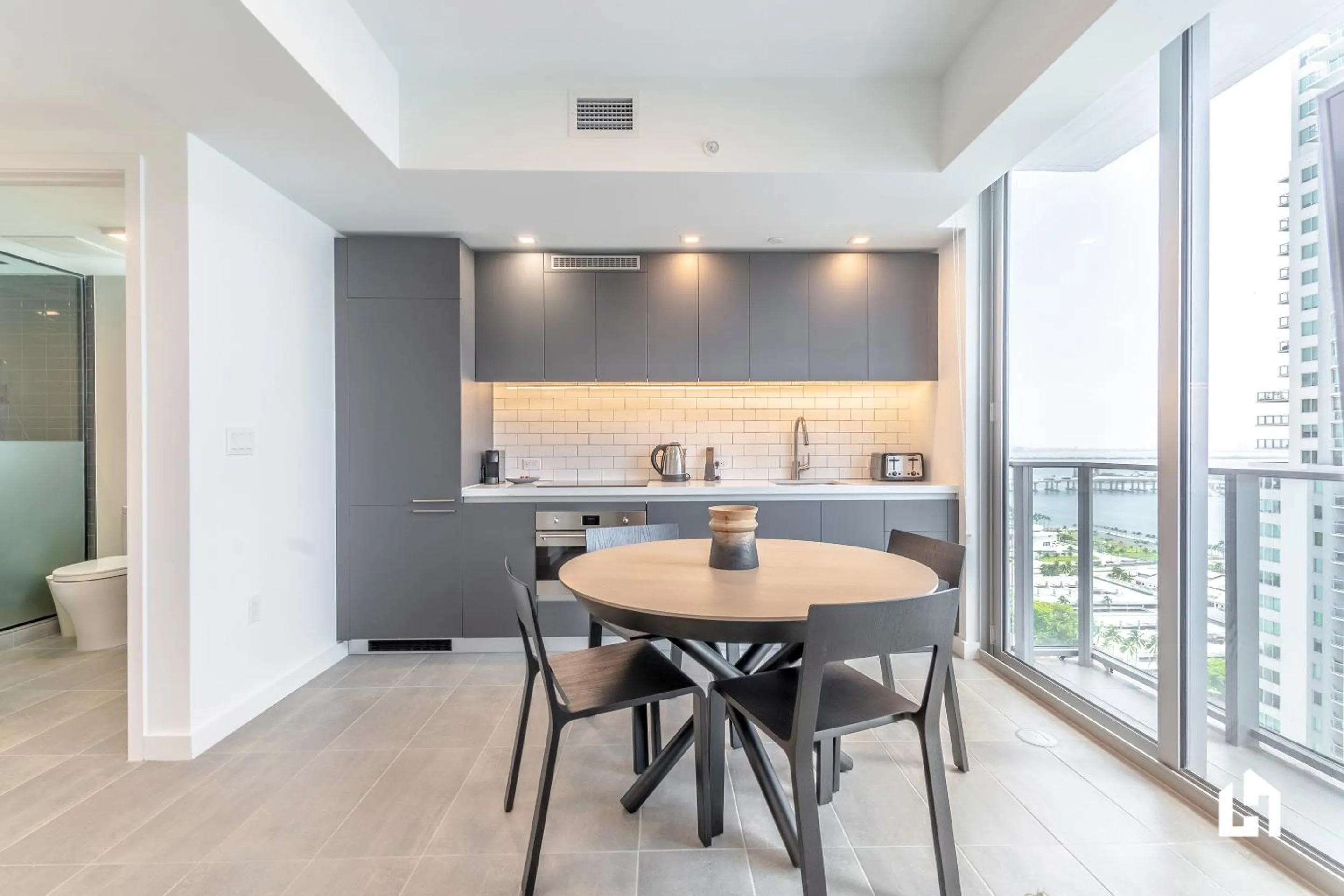 Kitchen or kitchenette in Downtown Miami Condos by Lua Host