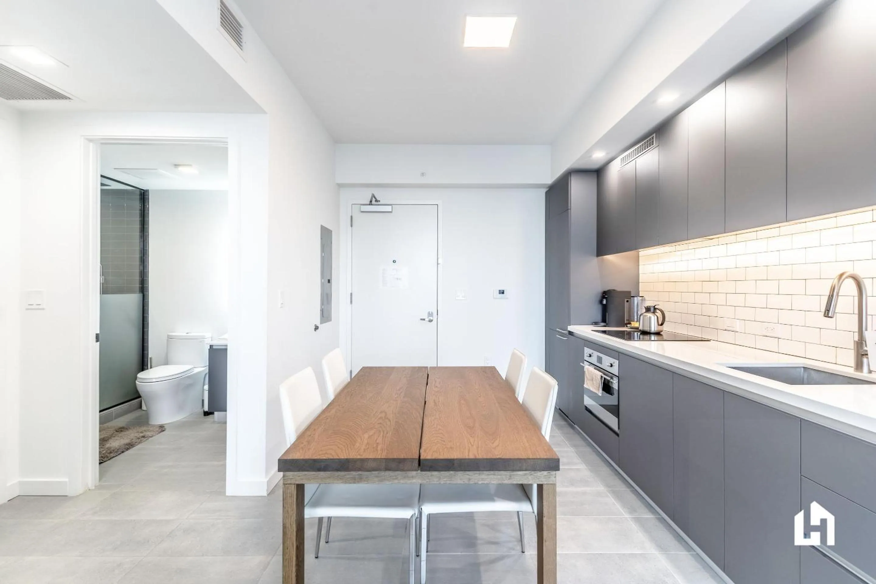 Kitchen or kitchenette in Downtown Miami Condos by Lua Host