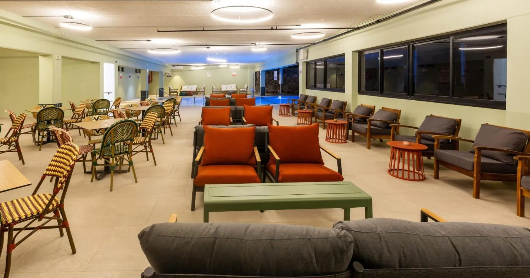 Restaurant/places to eat in Roxon Desert Arad