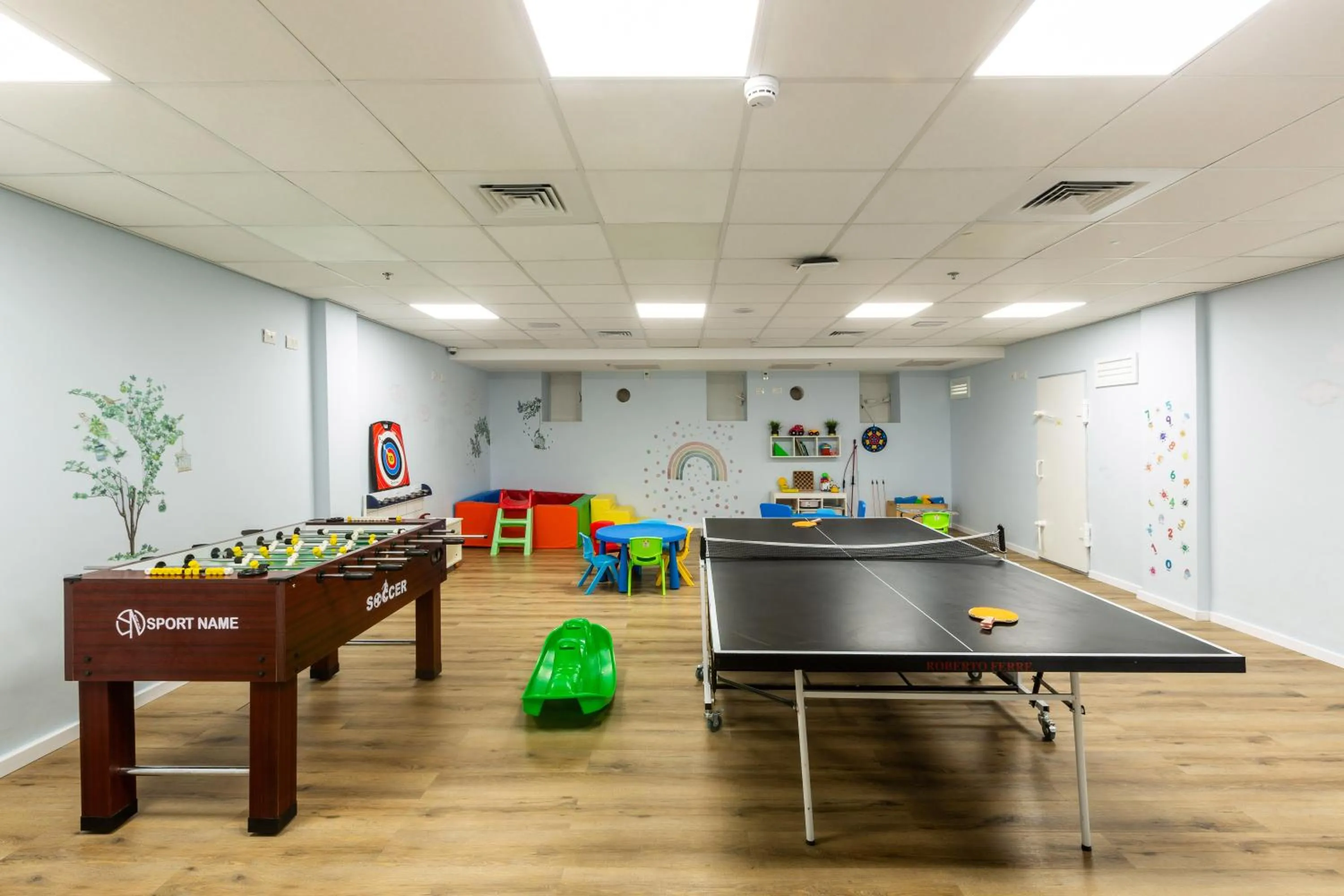 Kids's club in Roxon Desert Arad