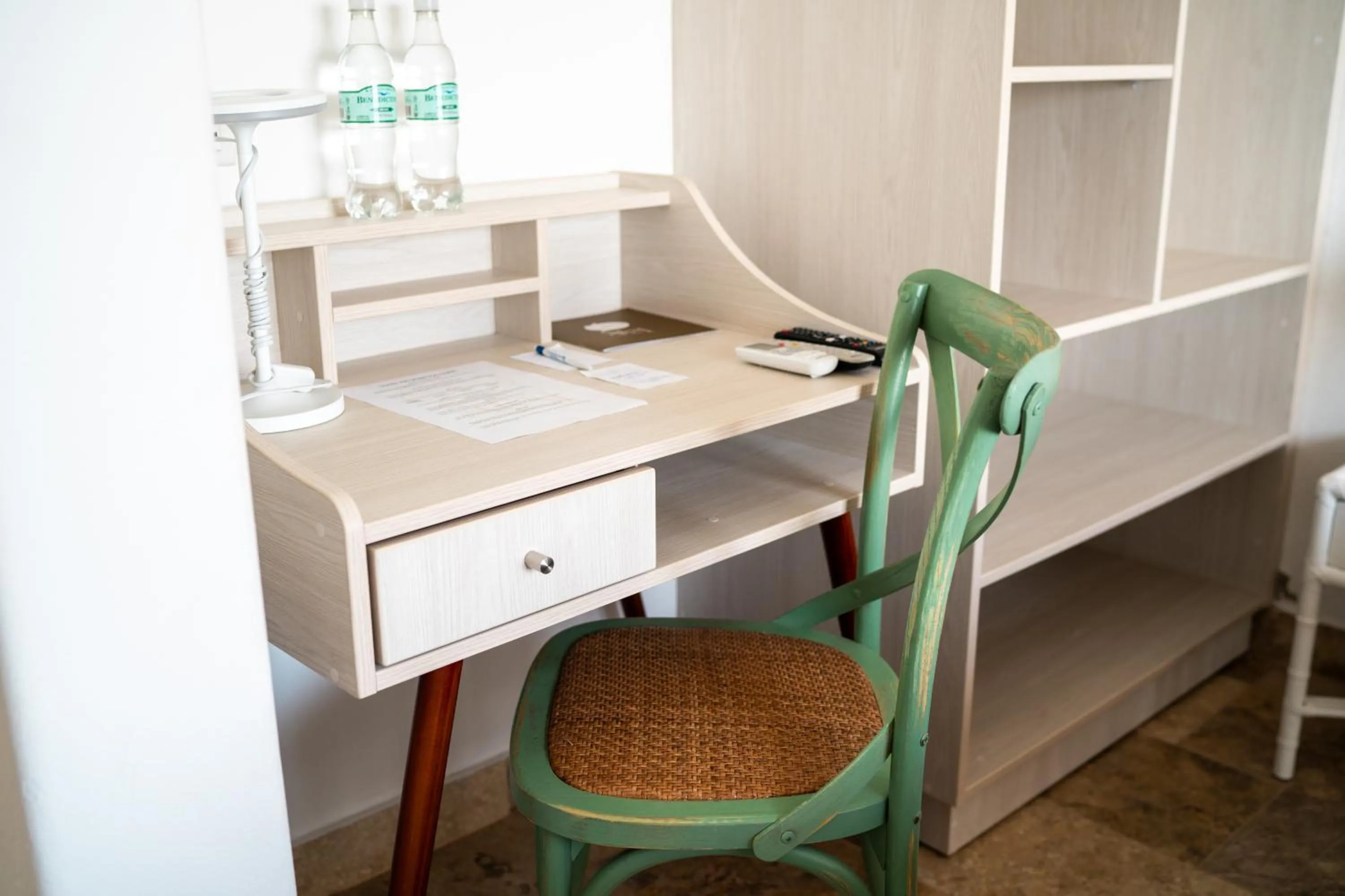 hair dresser in Atoq Paracas Reserva