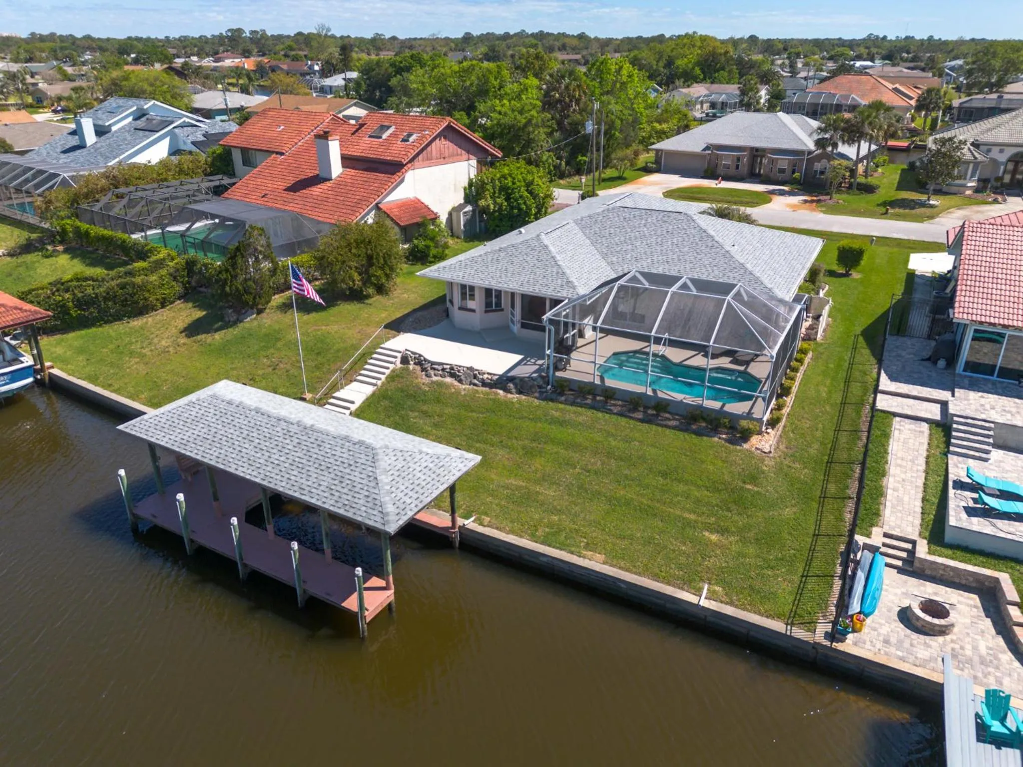 Property building in 9863SSLNGPCNH - Smooth Sailing